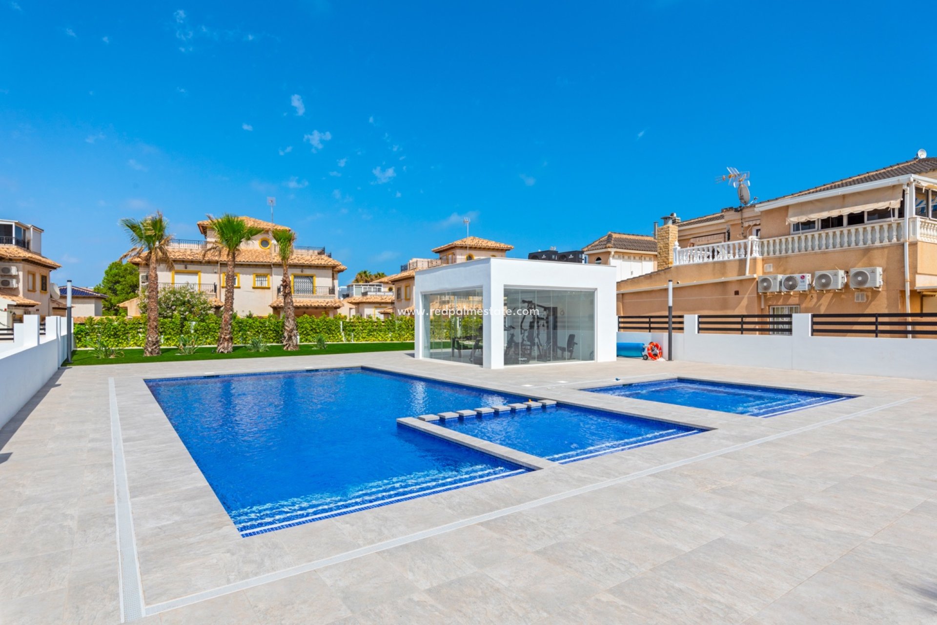 Resale - Apartments -
Orihuela Costa - La Zenia