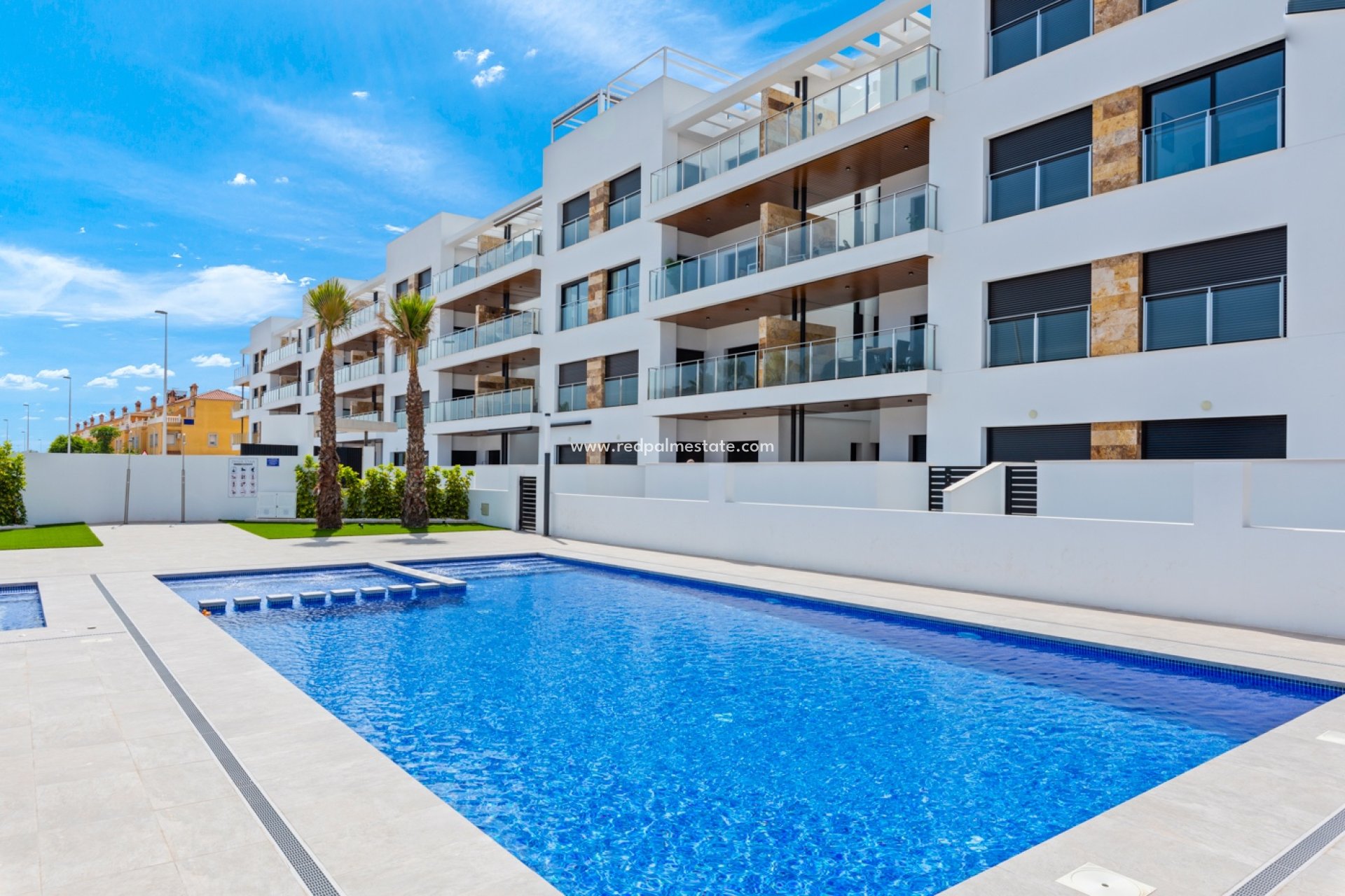 Resale - Apartments -
Orihuela Costa - La Zenia