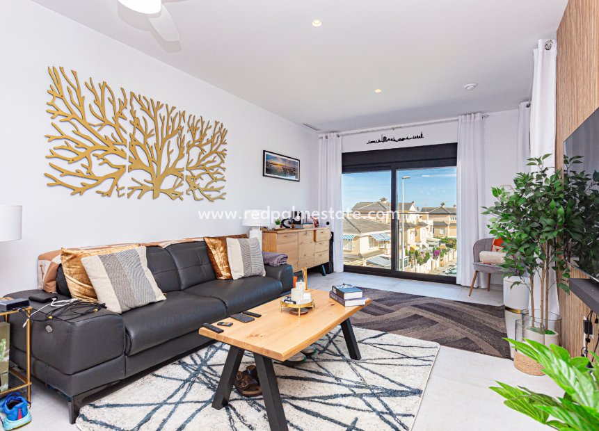 Resale - Apartments -
Orihuela Costa - La Zenia