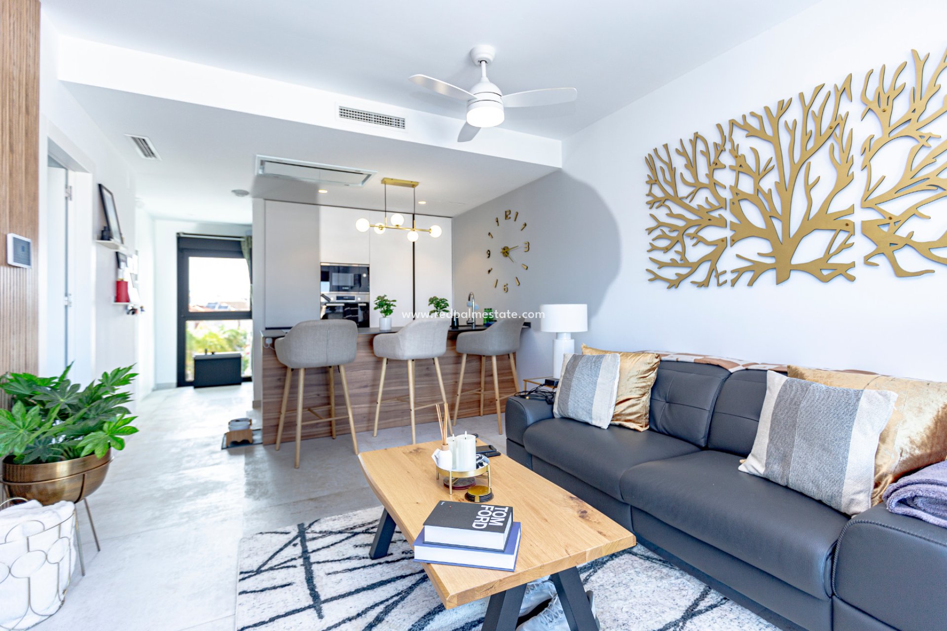 Resale - Apartments -
Orihuela Costa - La Zenia