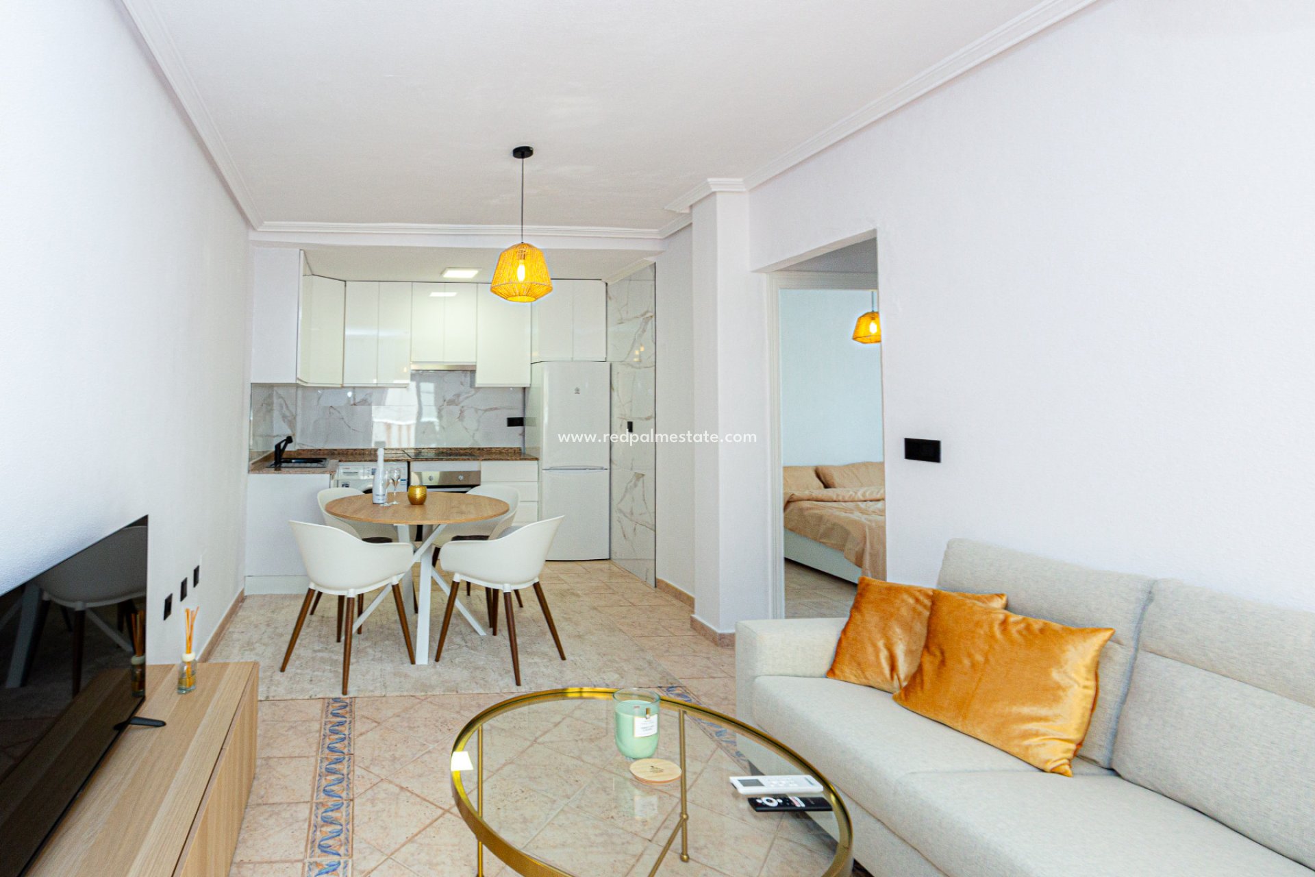 Resale - Apartments -
Orihuela Costa - La Zenia