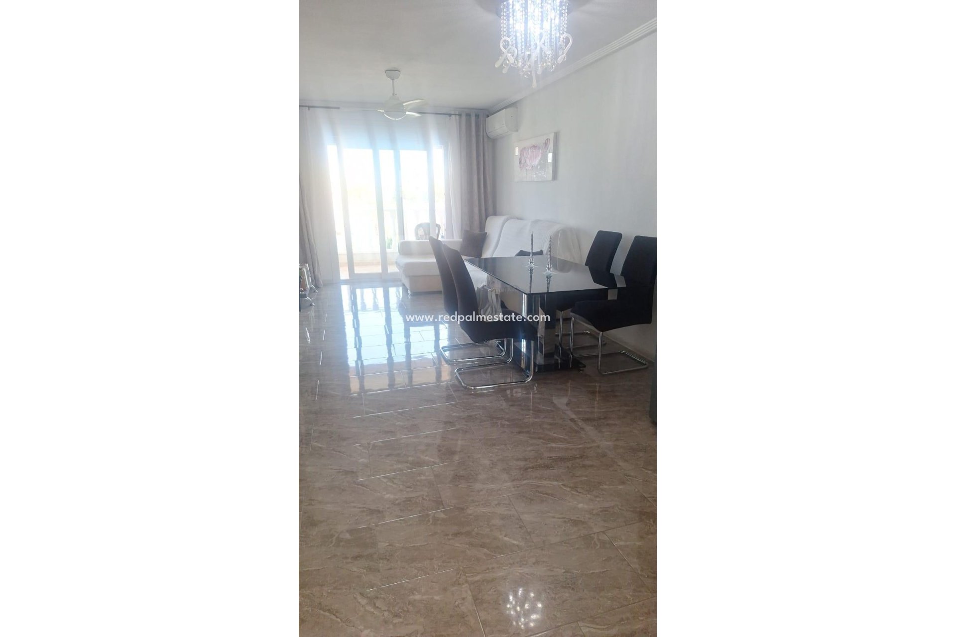 Resale - Apartments -
Orihuela Costa - La Zenia