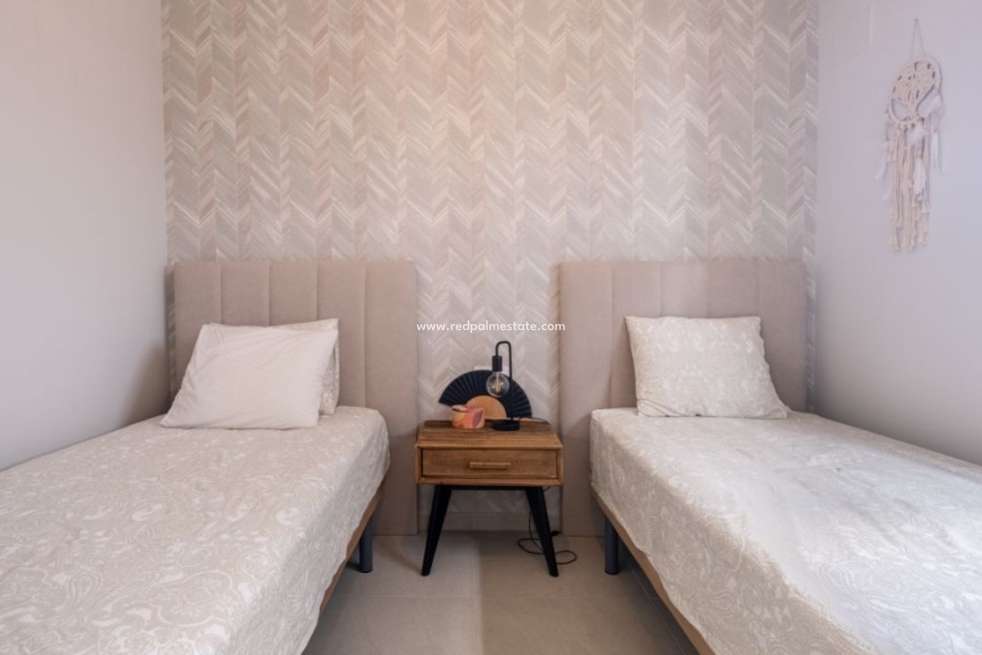 Resale - Apartments -
Orihuela Costa - La Zenia