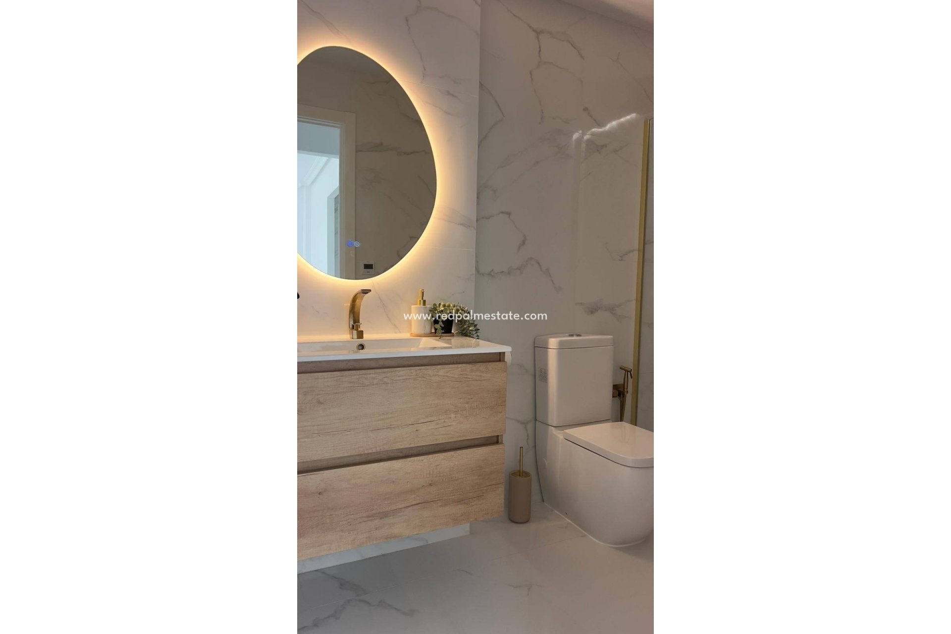 Resale - Apartments -
Orihuela Costa - La Zenia