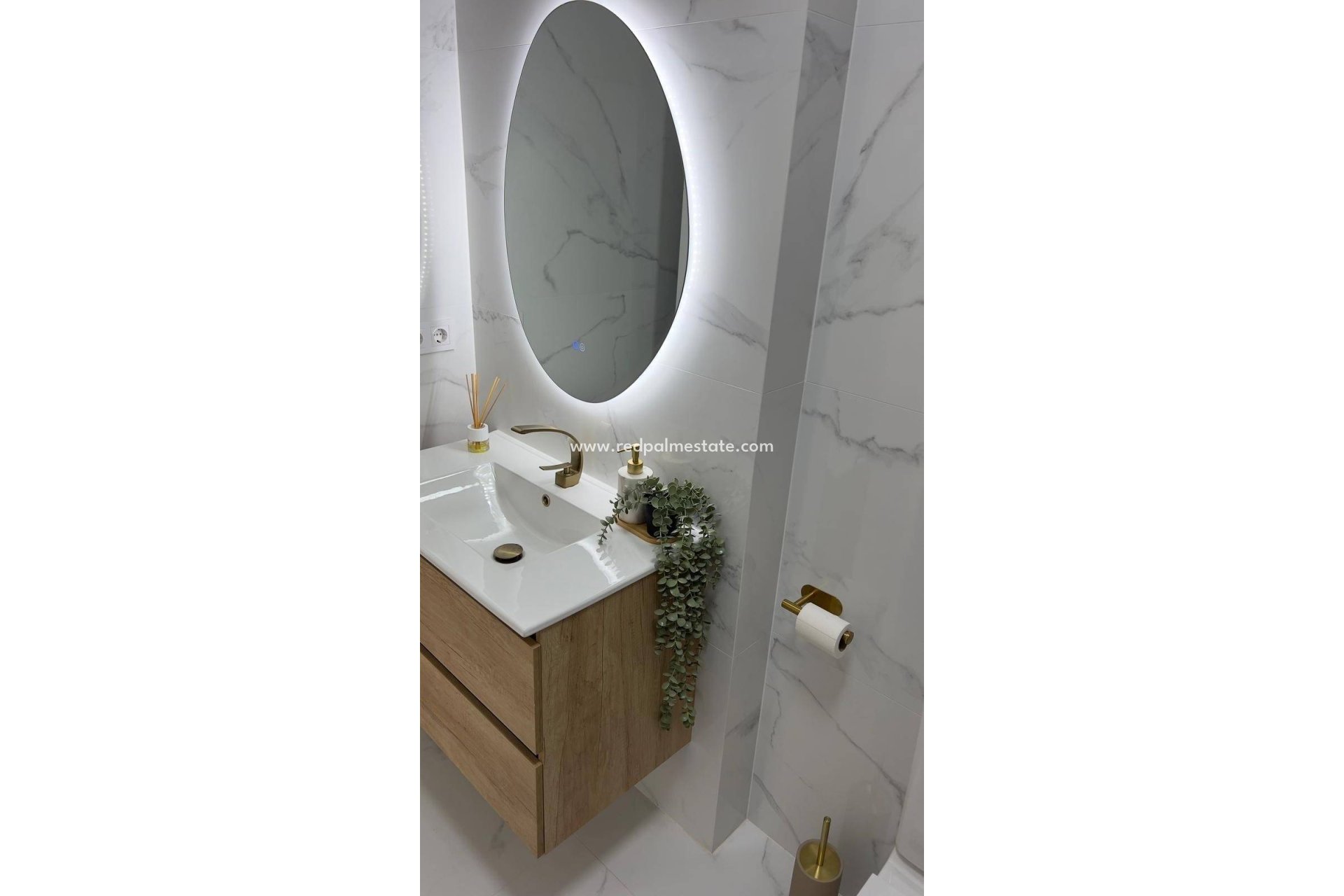 Resale - Apartments -
Orihuela Costa - La Zenia