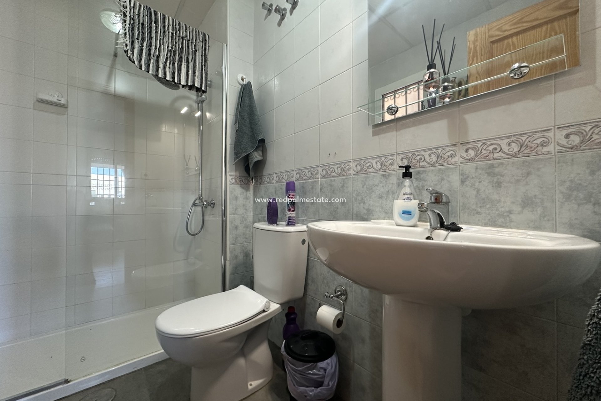 Resale - Apartments -
Orihuela Costa - La Zenia