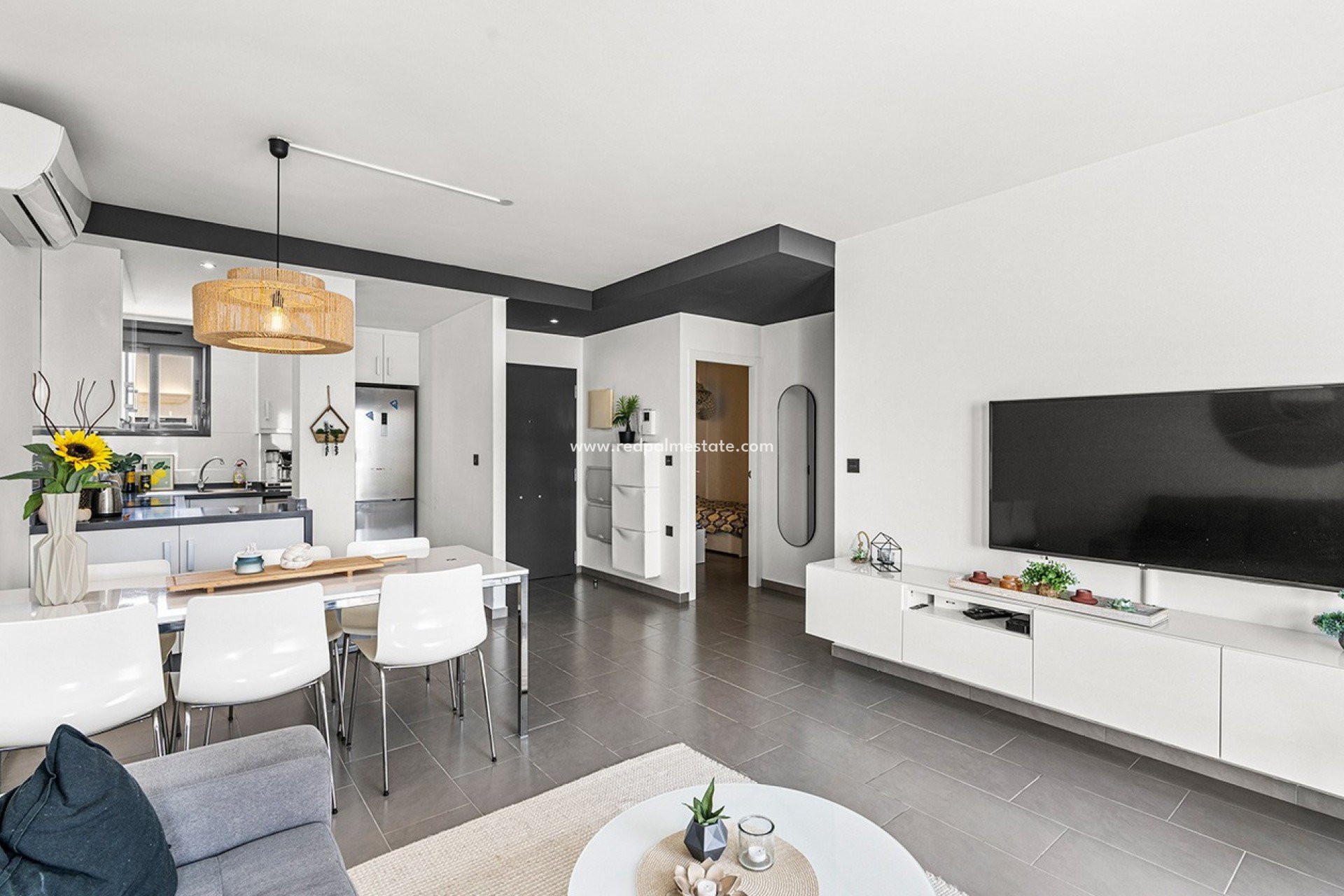 Resale - Apartments -
Orihuela Costa - La Zenia