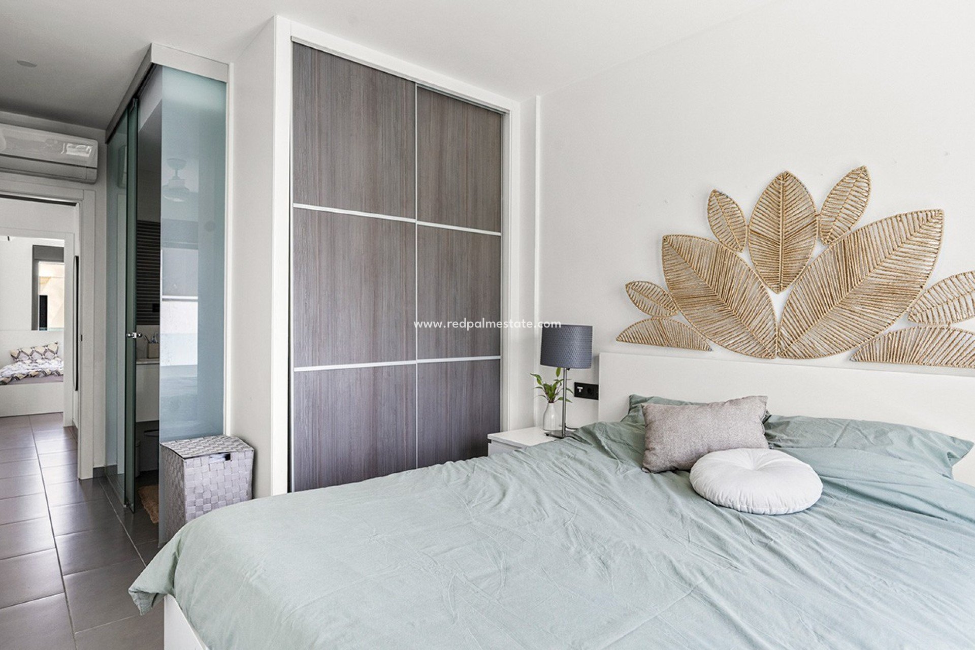 Resale - Apartments -
Orihuela Costa - La Zenia