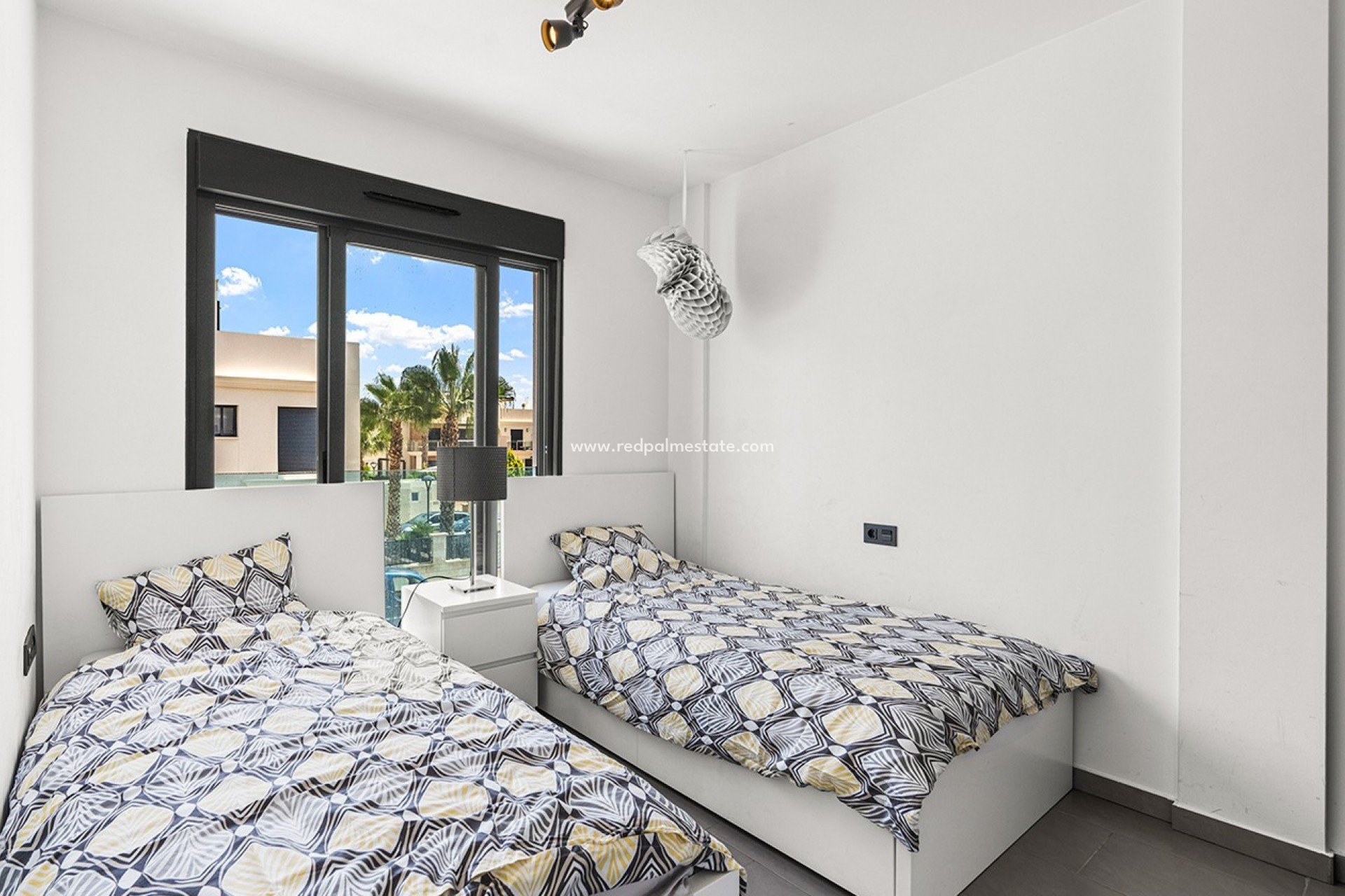 Resale - Apartments -
Orihuela Costa - La Zenia