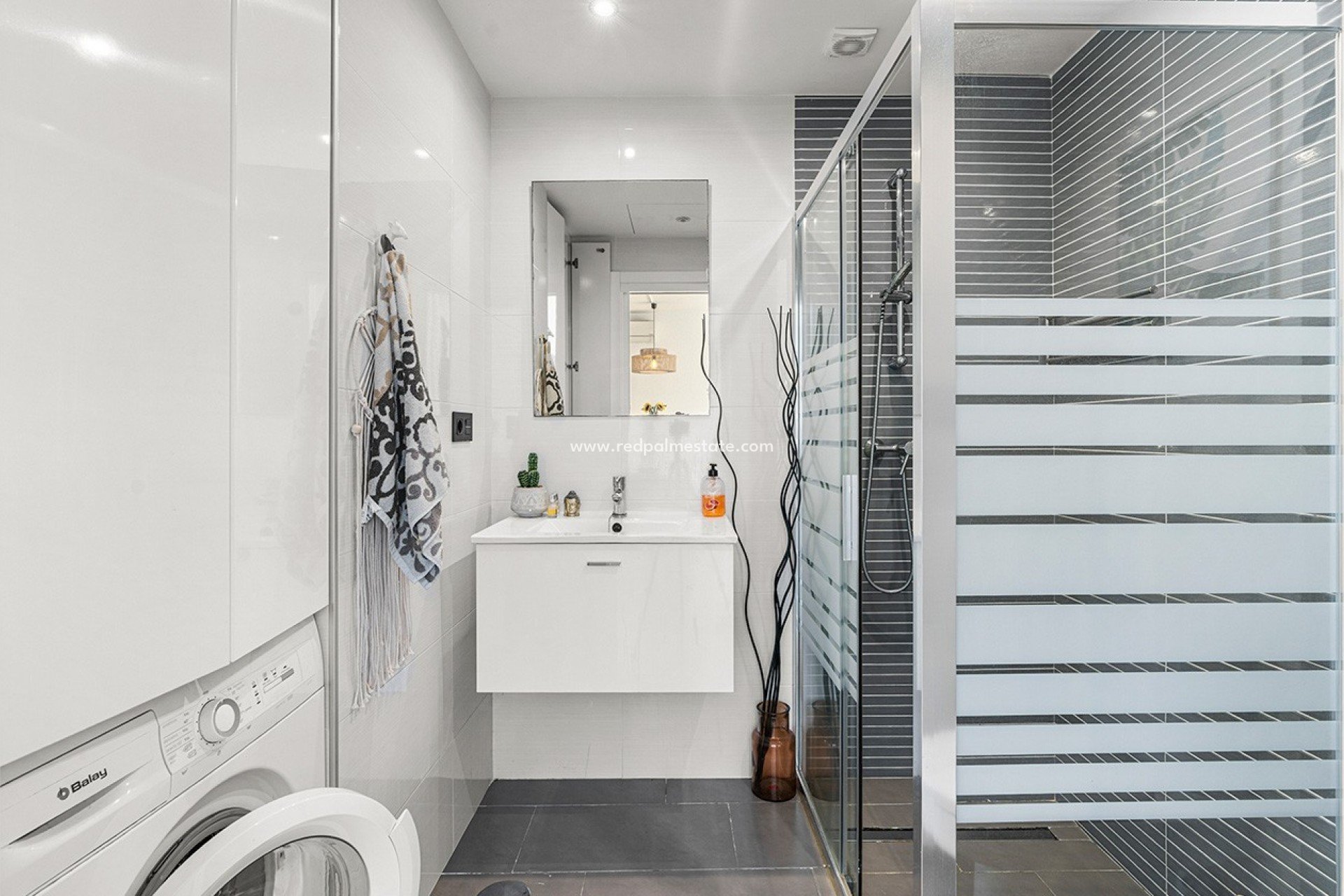 Resale - Apartments -
Orihuela Costa - La Zenia