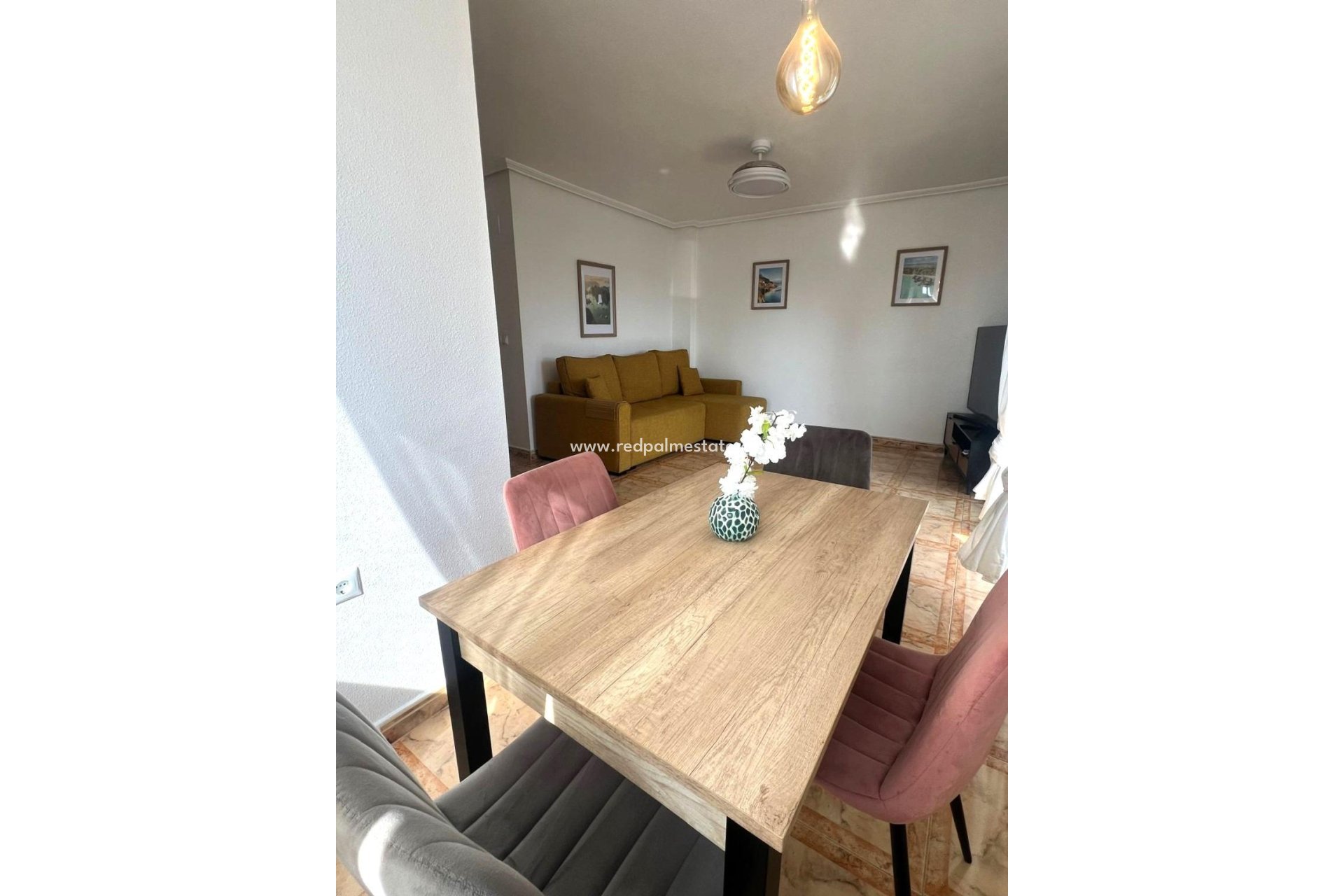 Resale - Apartments -
Orihuela Costa - La Zenia