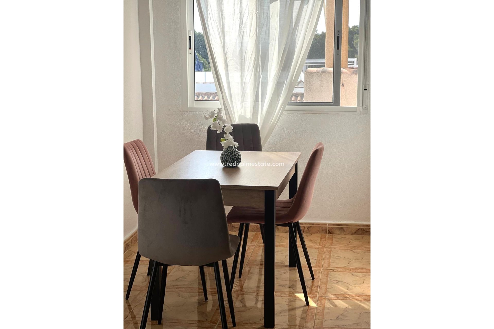 Resale - Apartments -
Orihuela Costa - La Zenia