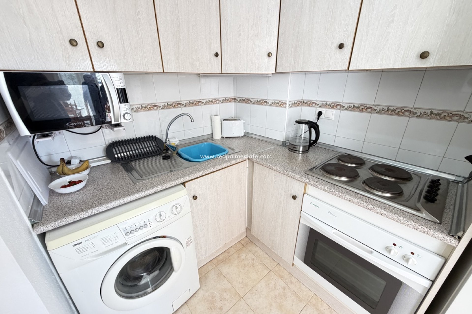 Resale - Apartments -
Orihuela Costa - La Zenia