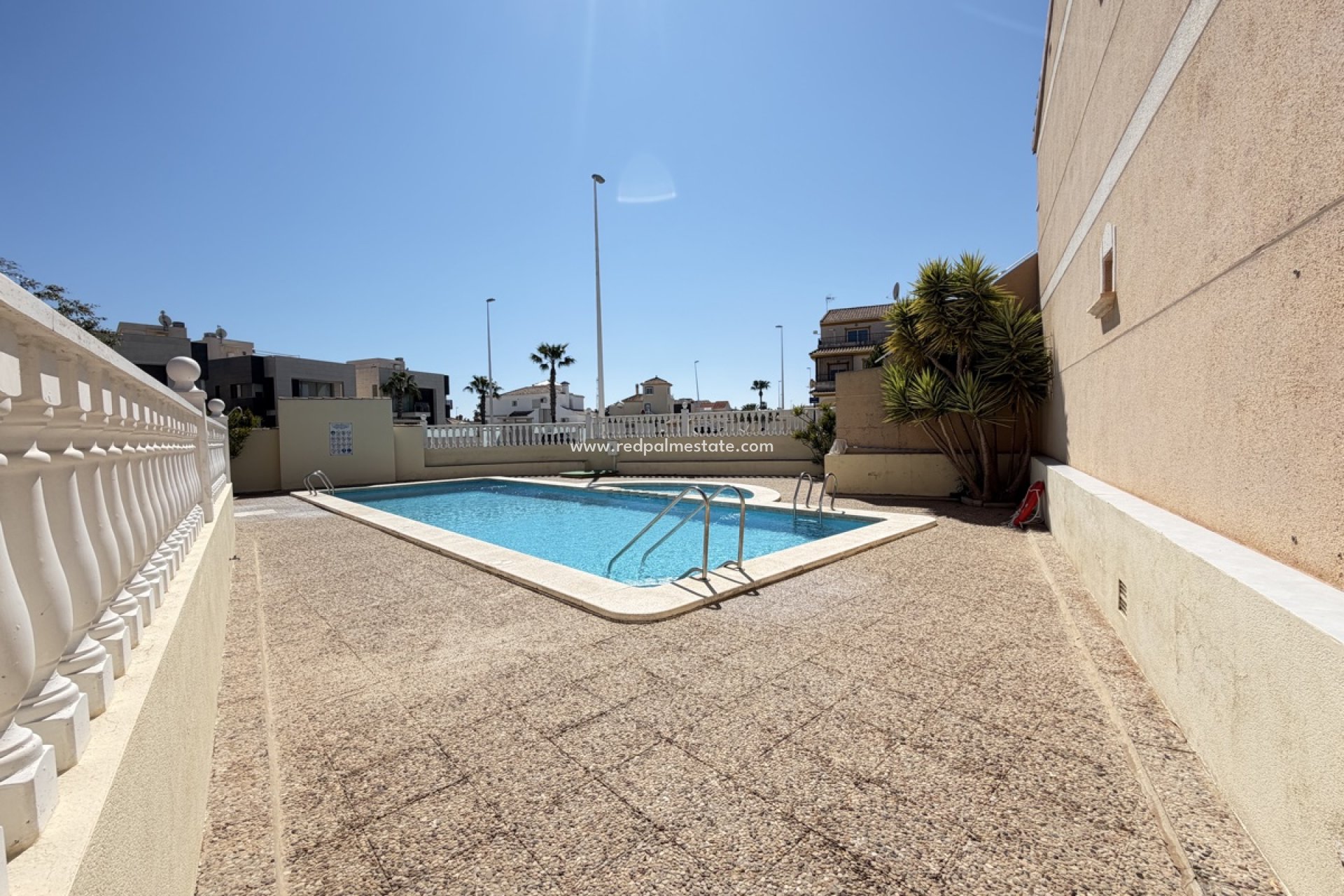 Resale - Apartments -
Orihuela Costa - La Zenia