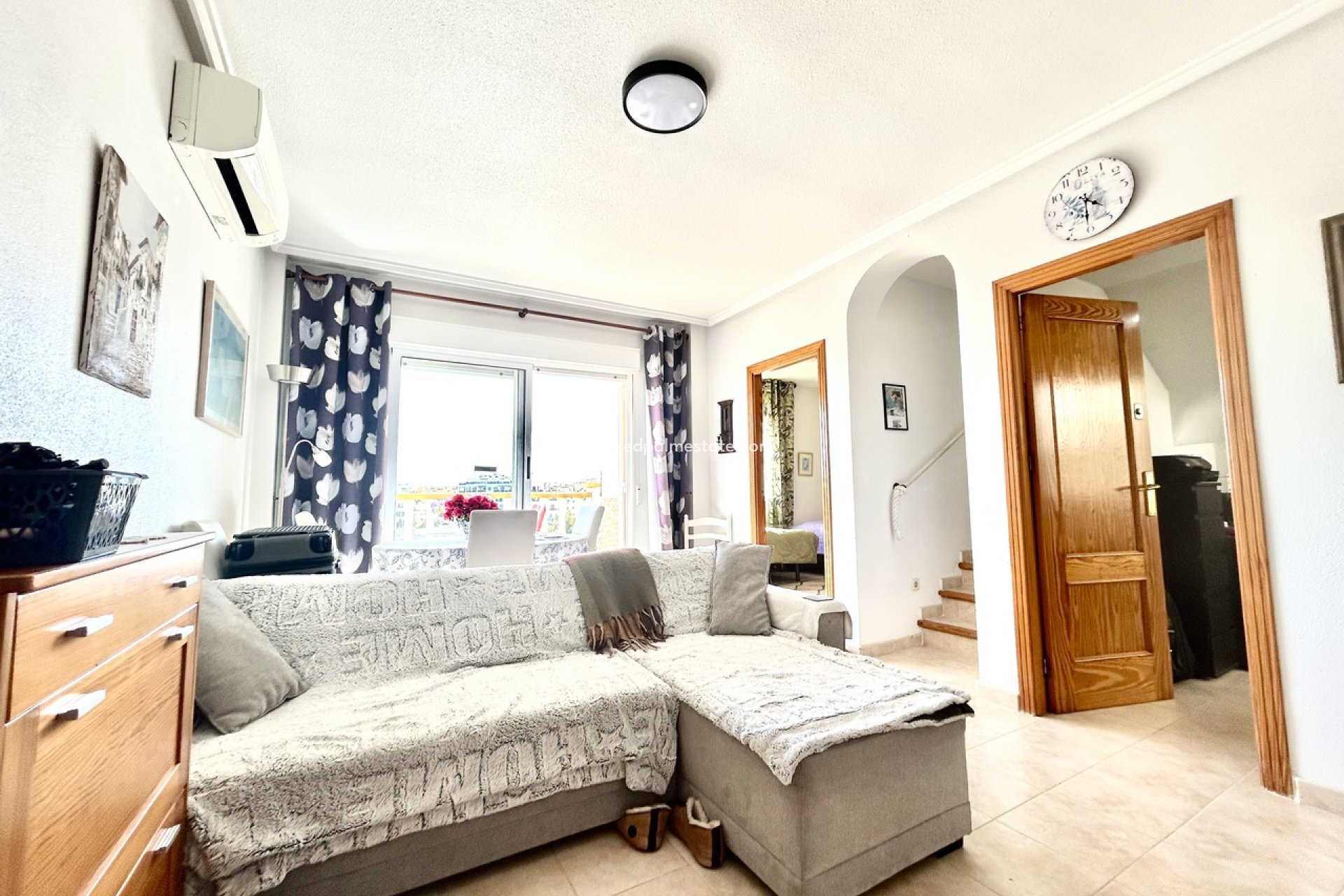 Resale - Apartments -
Orihuela Costa - La Zenia