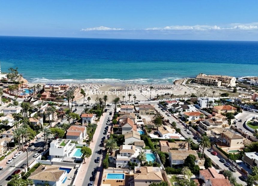 Resale - Apartments -
Orihuela Costa - La Zenia
