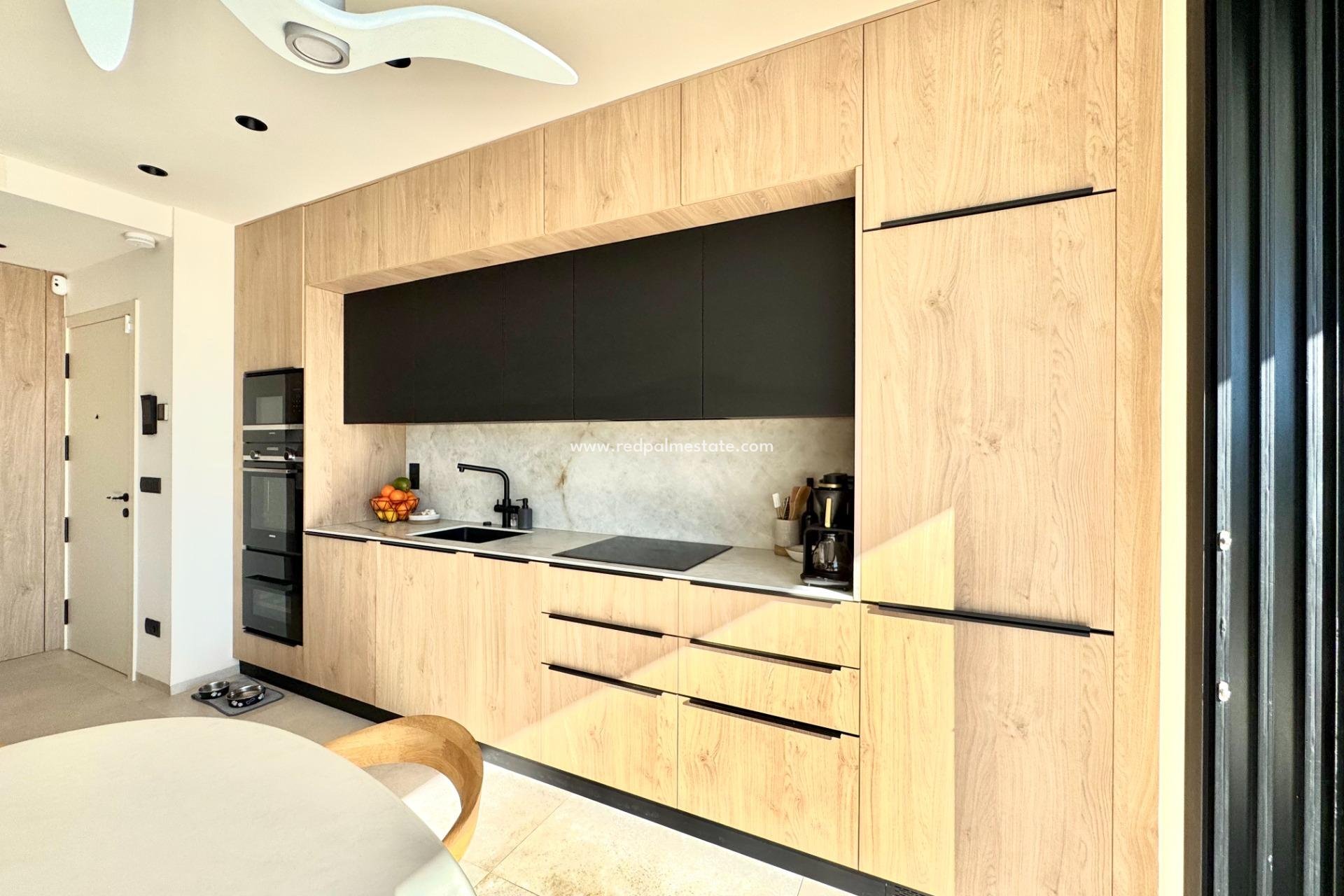 Resale - Apartments -
Orihuela Costa - Las Colinas Golf