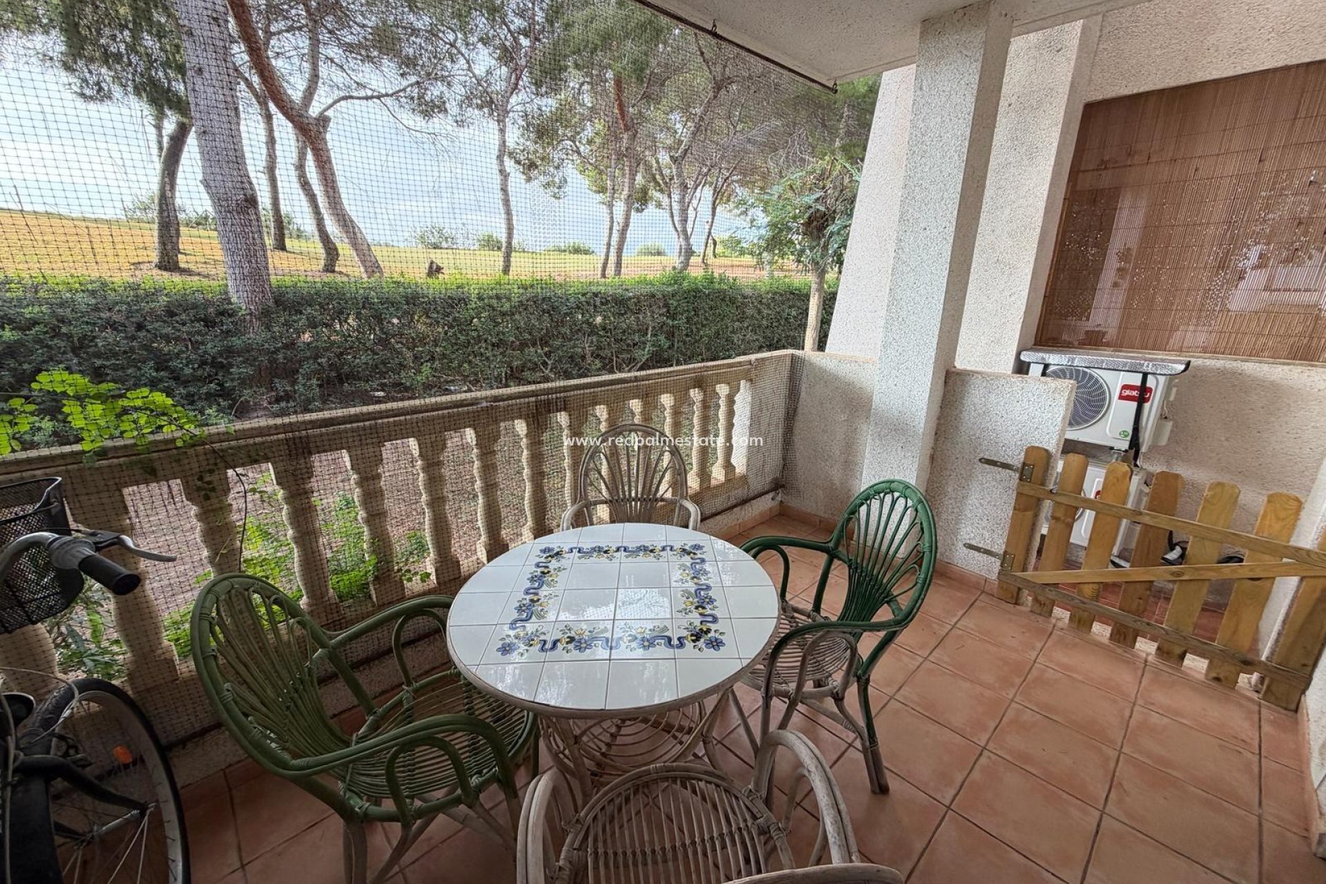 Resale - Apartments -
Orihuela Costa - Las Ramblas