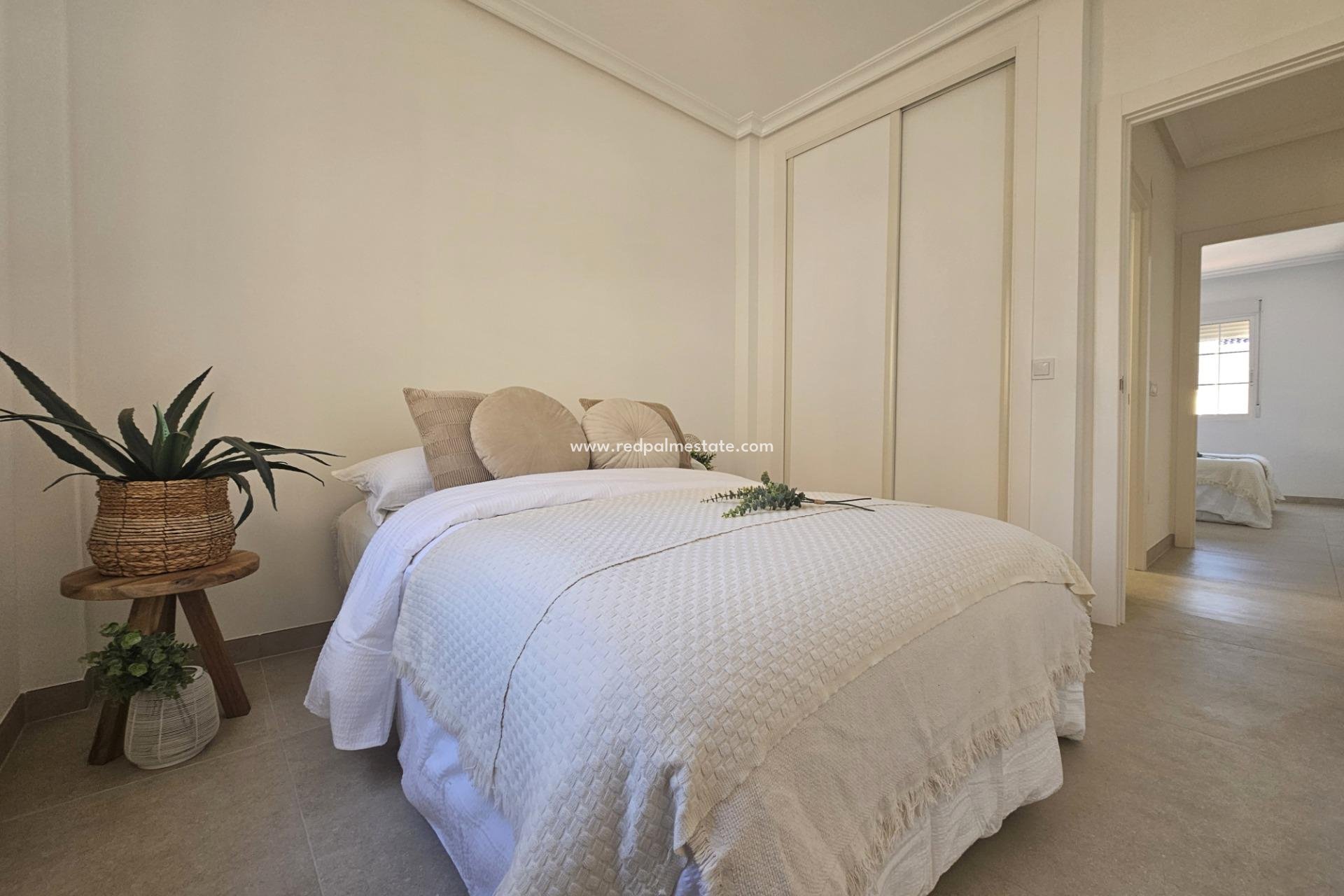 Resale - Apartments -
Orihuela Costa - Lomas de Cabo Roig