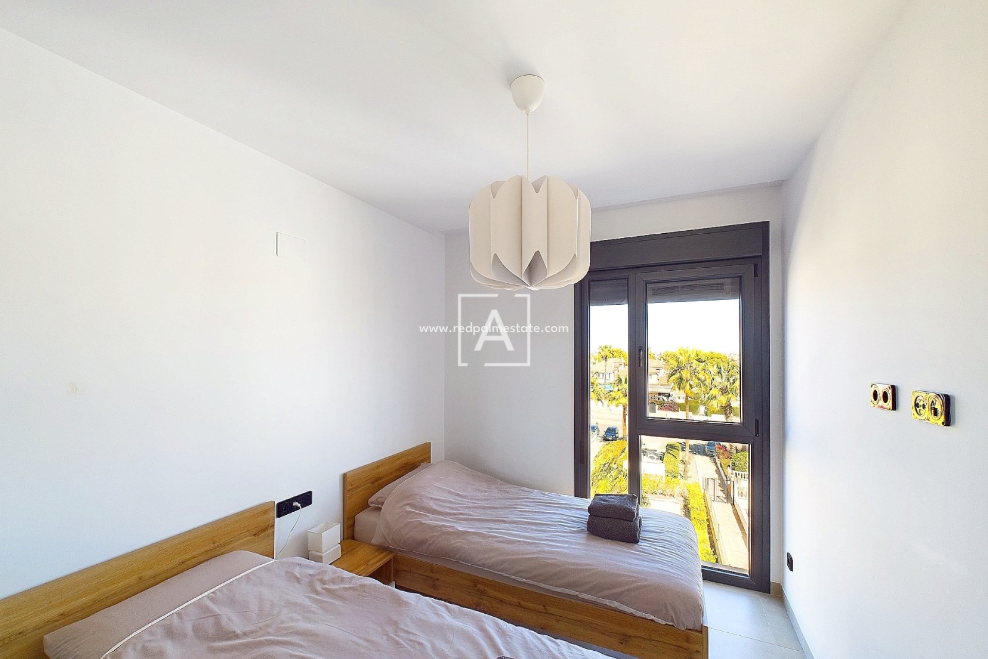 Resale - Apartments -
Orihuela Costa - Los Dolses