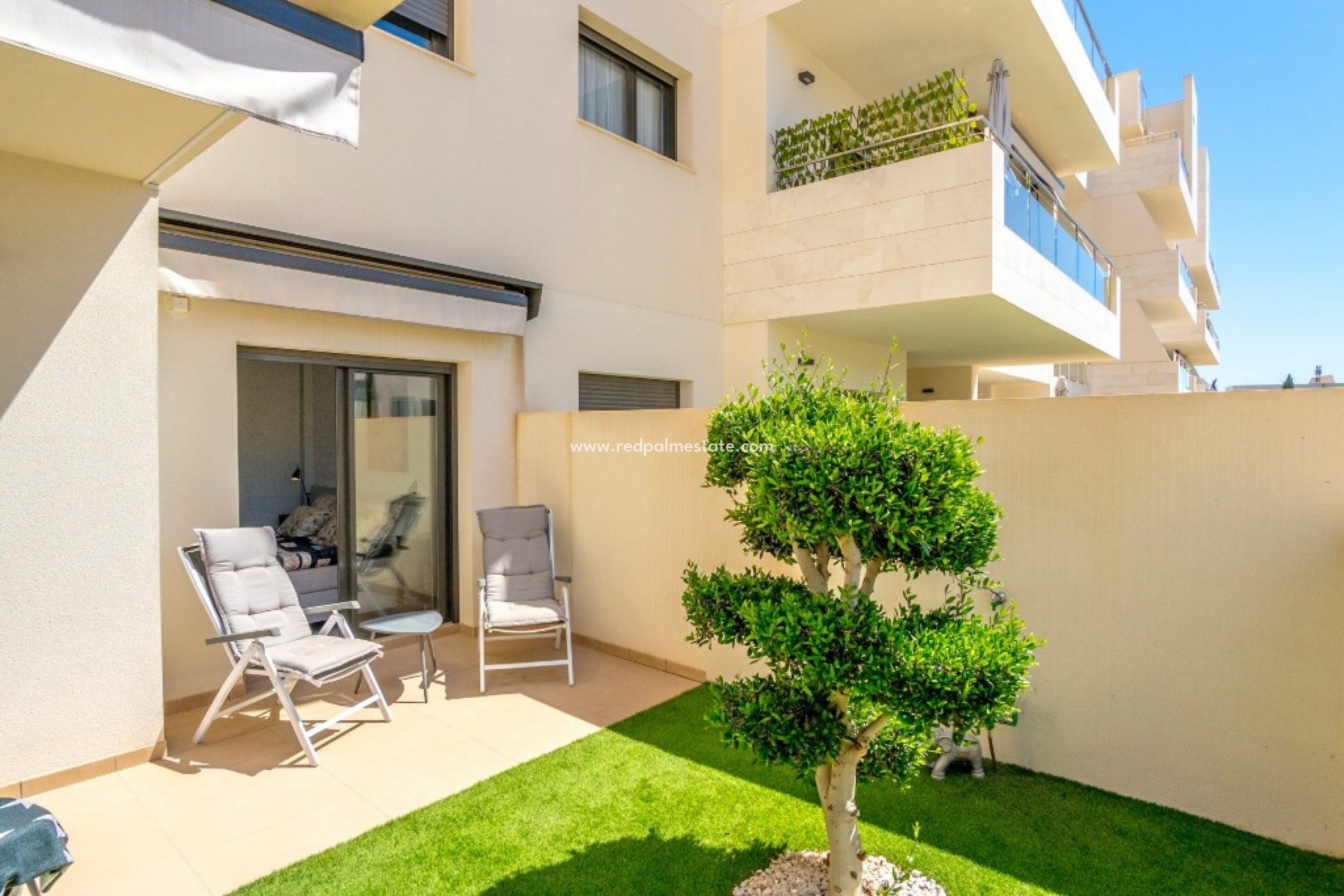 Resale - Apartments -
Orihuela Costa - Los Dolses