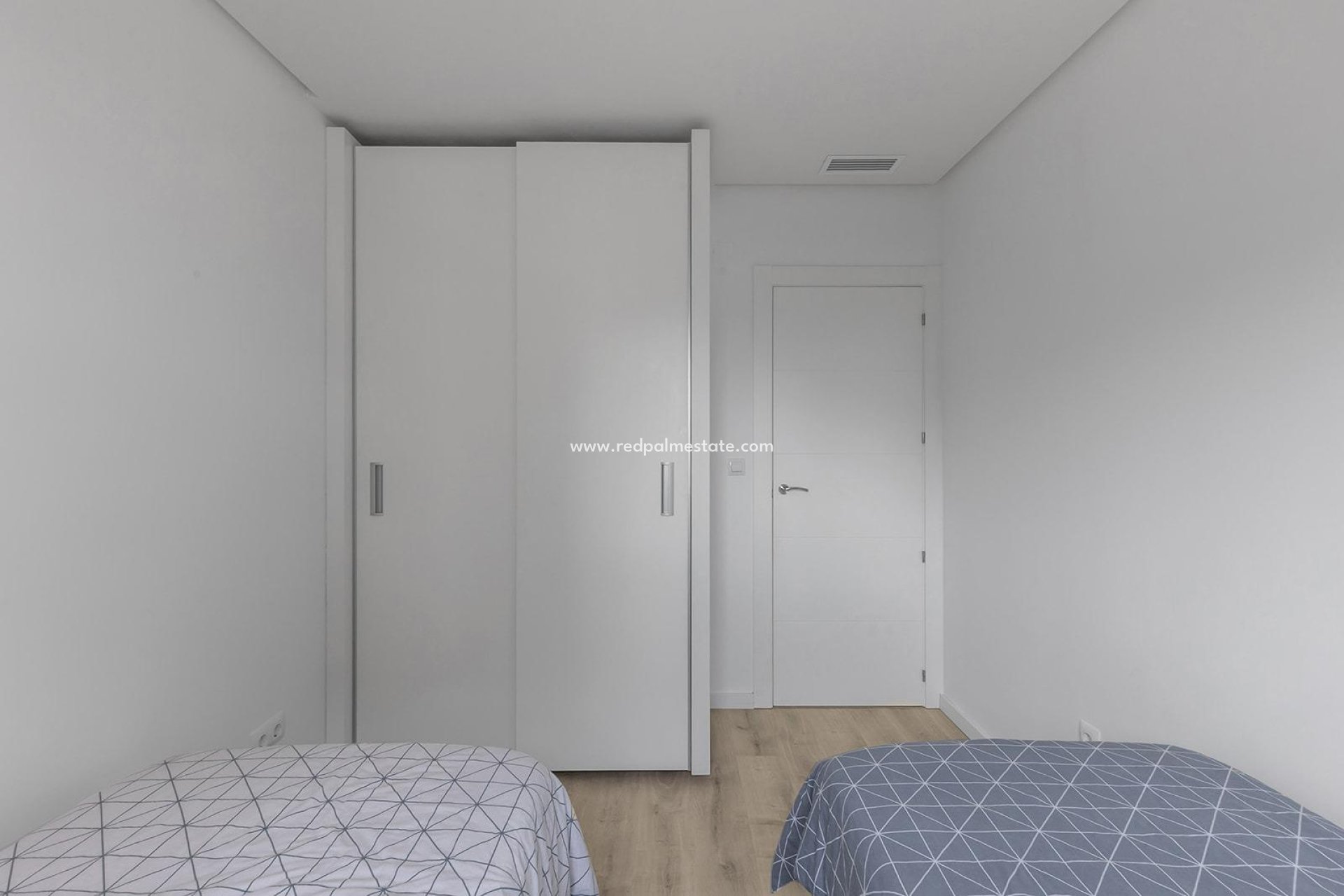 Resale - Apartments -
Orihuela Costa - Los Dolses