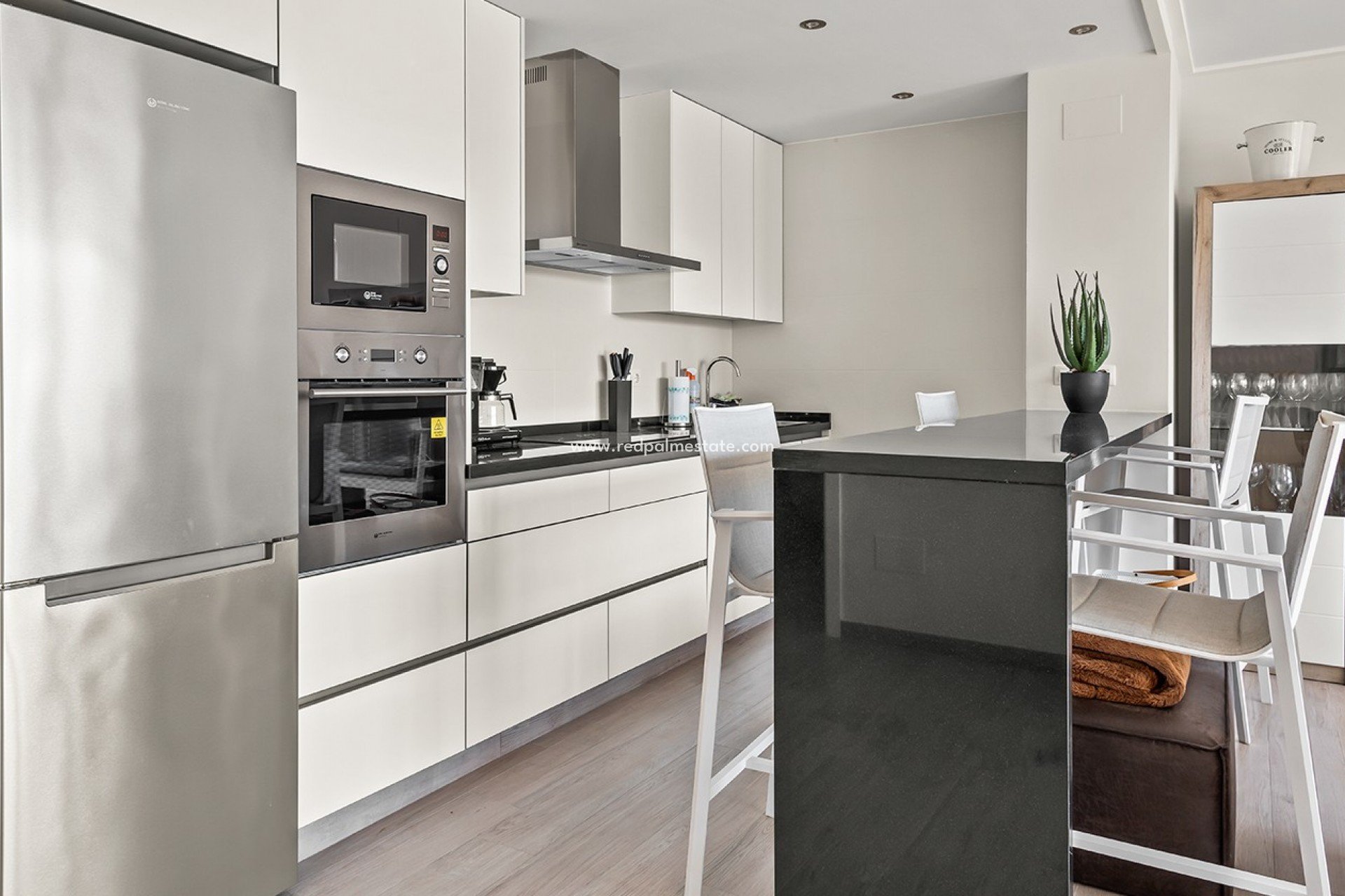 Resale - Apartments -
Orihuela Costa - Los Dolses