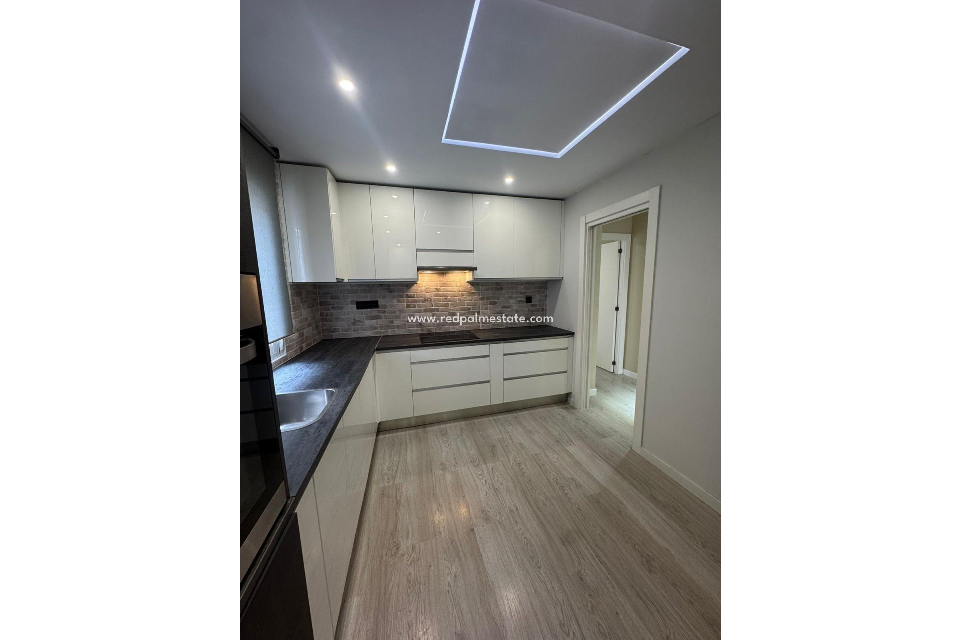 Resale - Apartments -
Orihuela Costa - Orihuela Ciudad