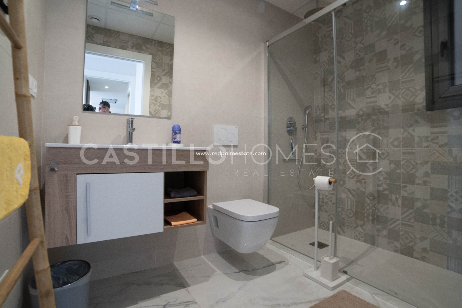 Resale - Apartments -
Orihuela Costa - Orihuela