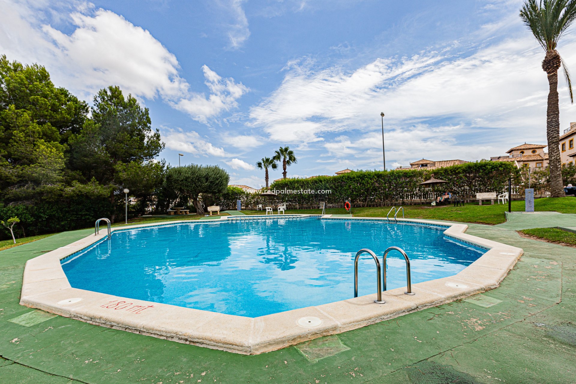 Resale - Apartments -
Orihuela Costa - Pinada Golf