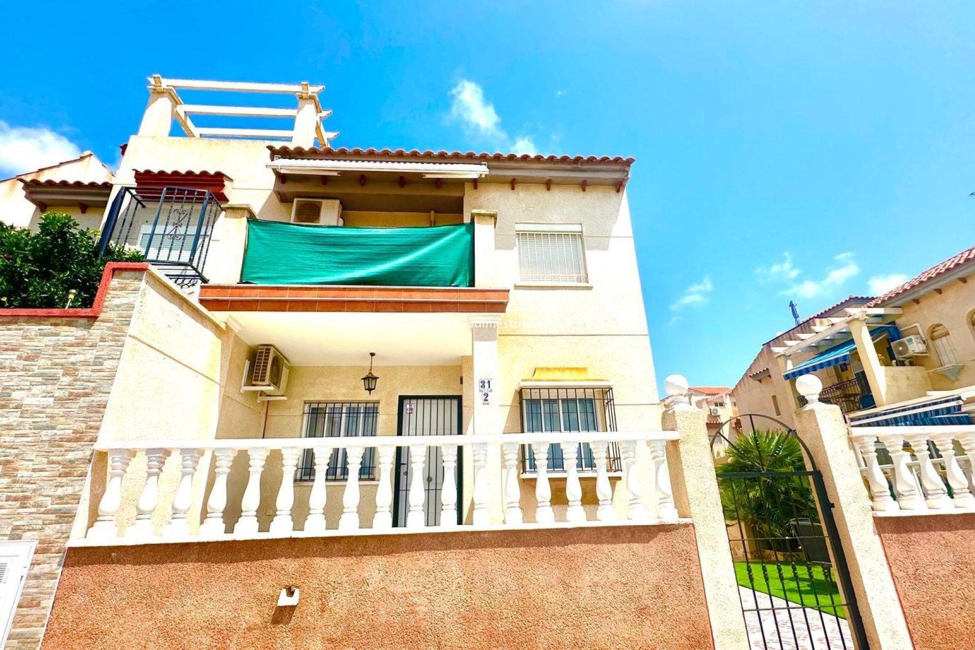 Resale - Apartments -
Orihuela Costa - Playa Flamenca