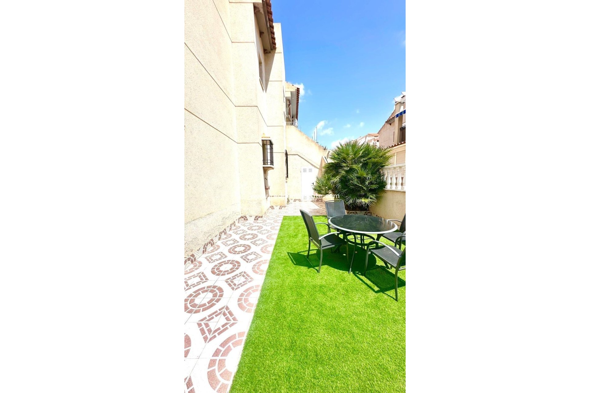 Resale - Apartments -
Orihuela Costa - Playa Flamenca