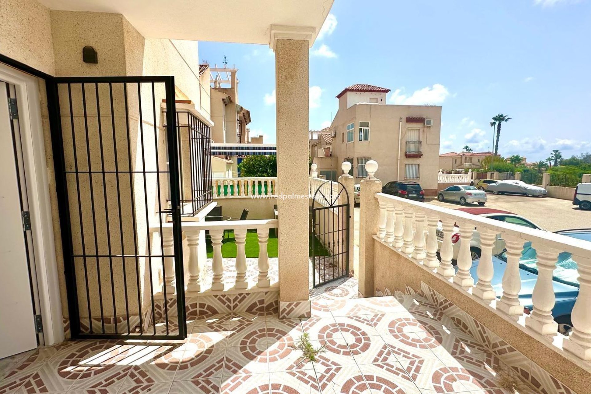 Resale - Apartments -
Orihuela Costa - Playa Flamenca