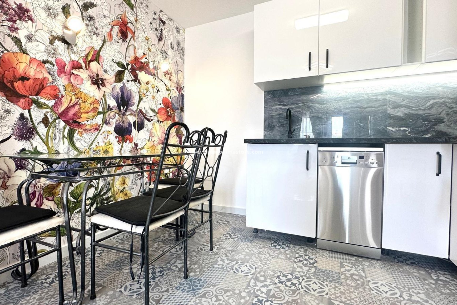 Resale - Apartments -
Orihuela Costa - Playa Flamenca