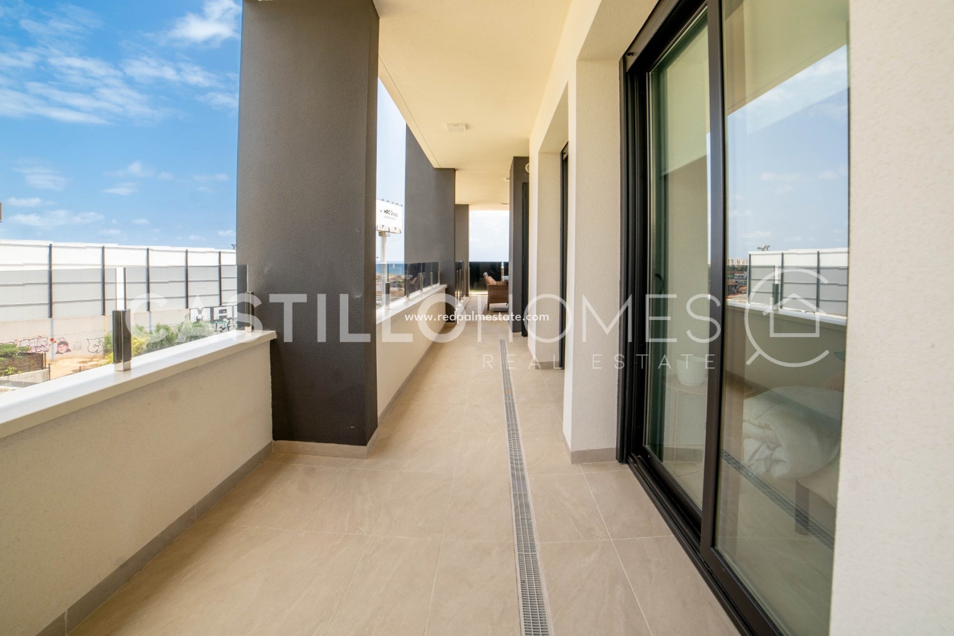 Resale - Apartments -
Orihuela Costa - Playa Flamenca