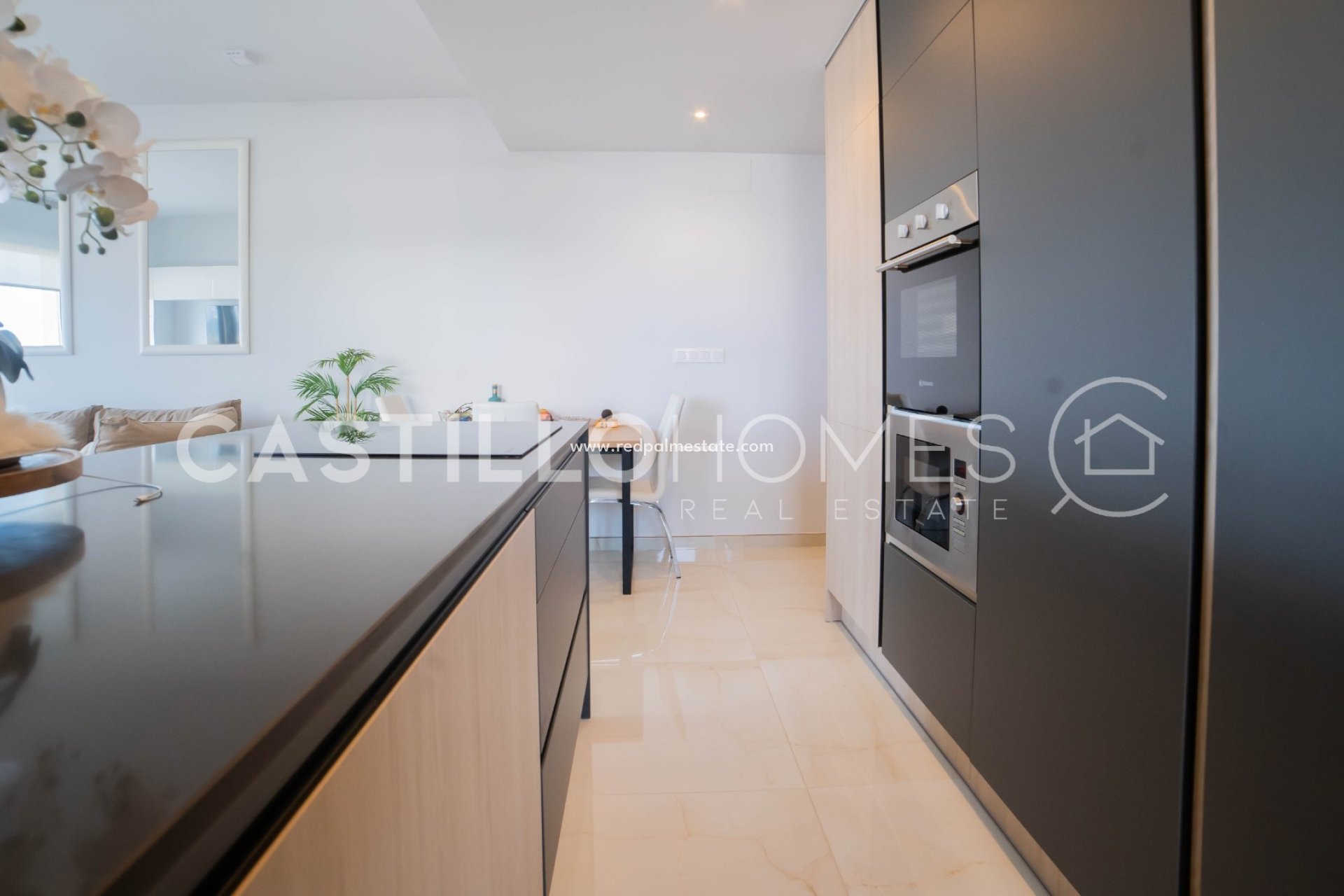 Resale - Apartments -
Orihuela Costa - Playa Flamenca