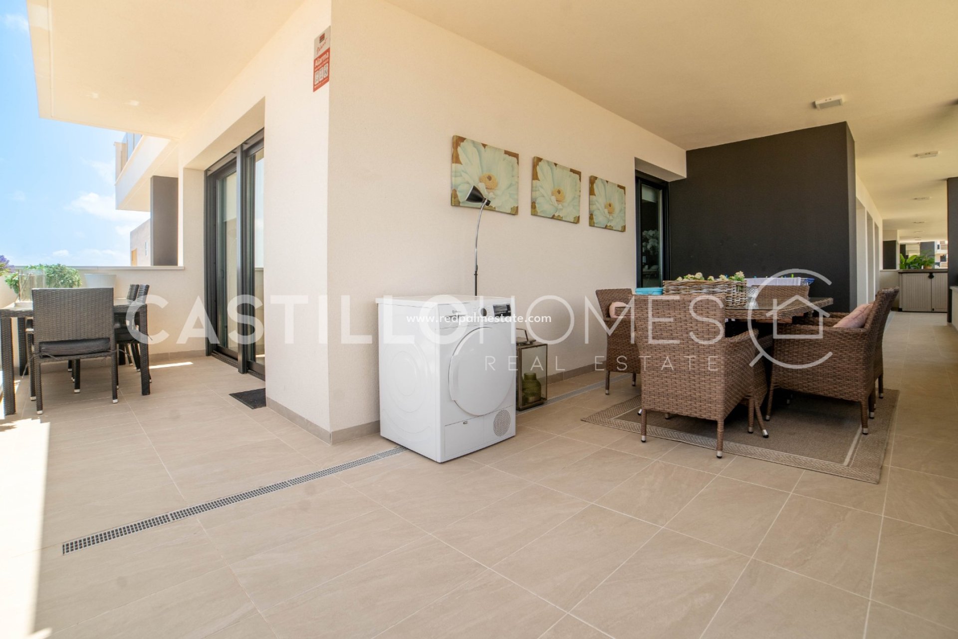 Resale - Apartments -
Orihuela Costa - Playa Flamenca