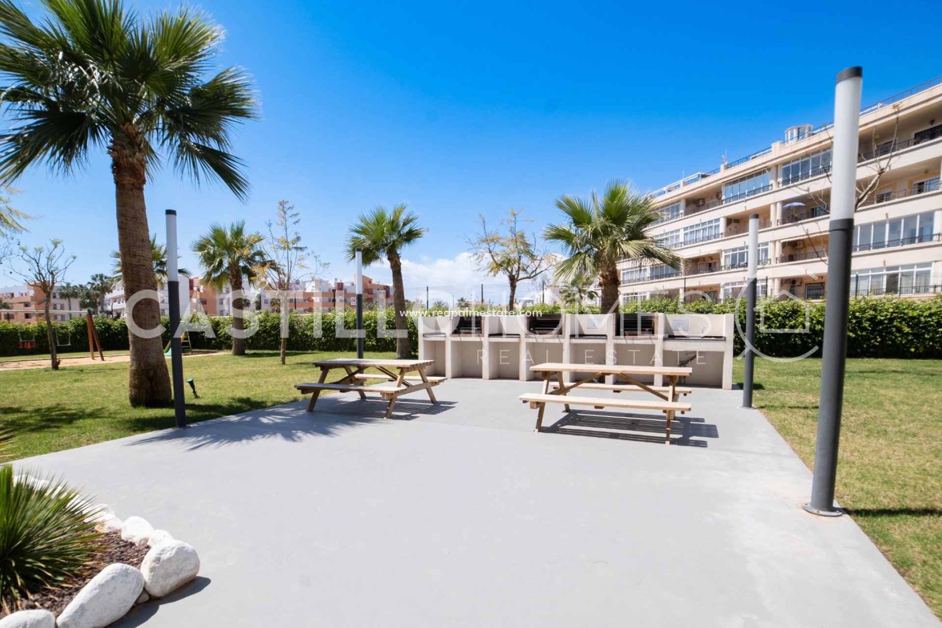 Resale - Apartments -
Orihuela Costa - Playa Flamenca