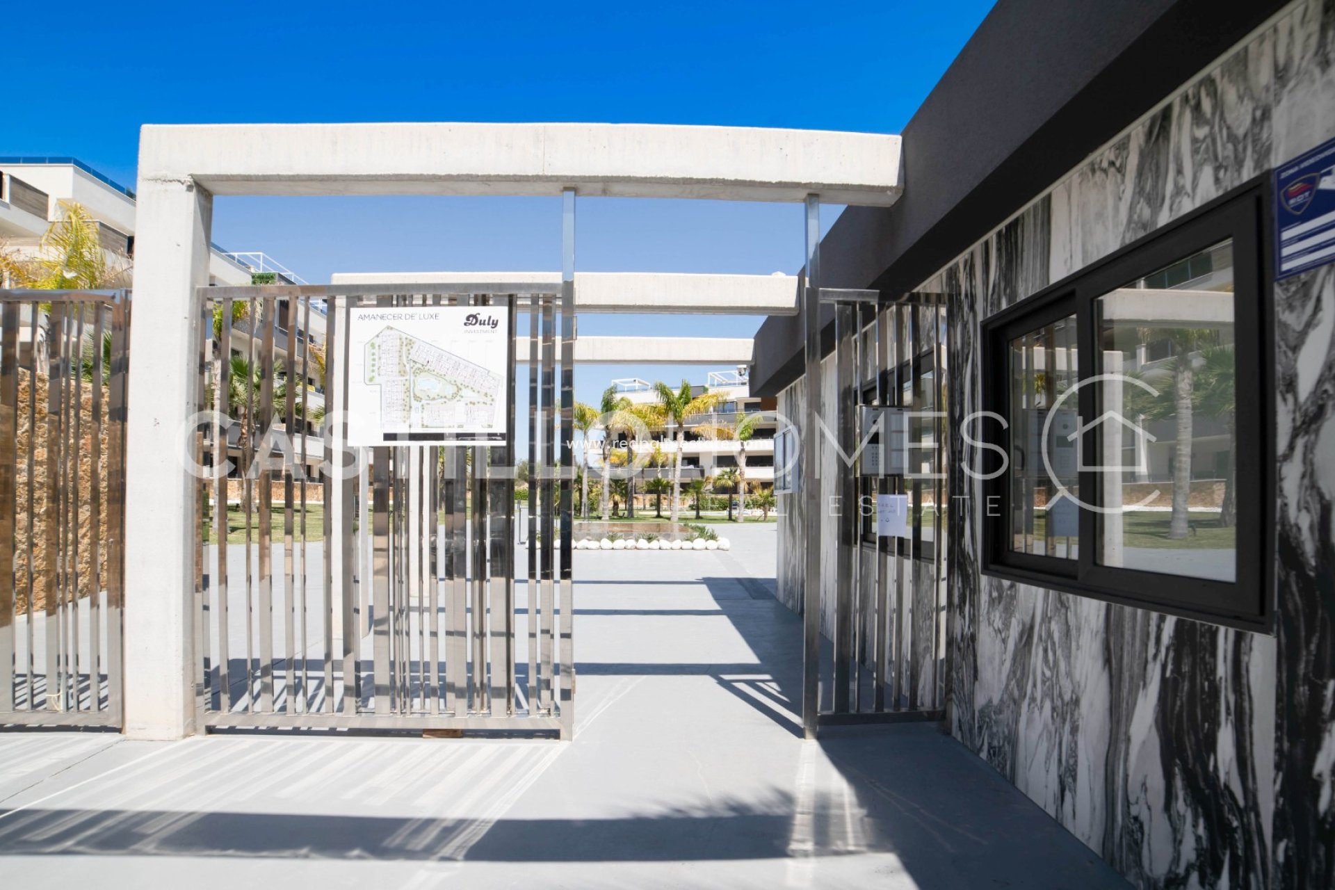 Resale - Apartments -
Orihuela Costa - Playa Flamenca