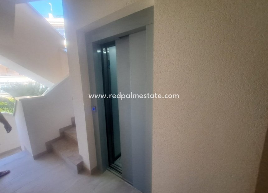 Resale - Apartments -
Orihuela Costa - Playa Flamenca