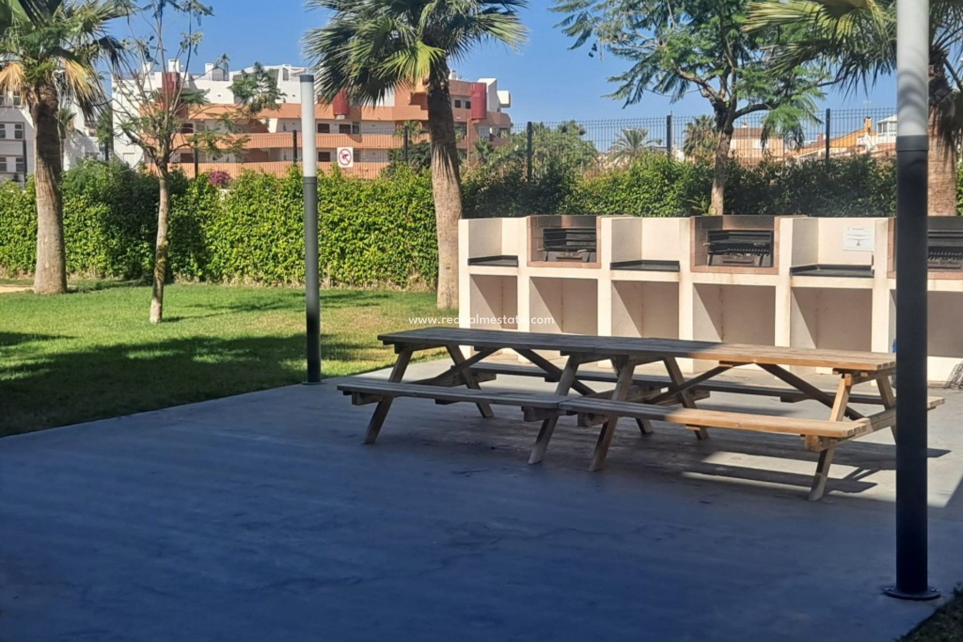 Resale - Apartments -
Orihuela Costa - Playa Flamenca