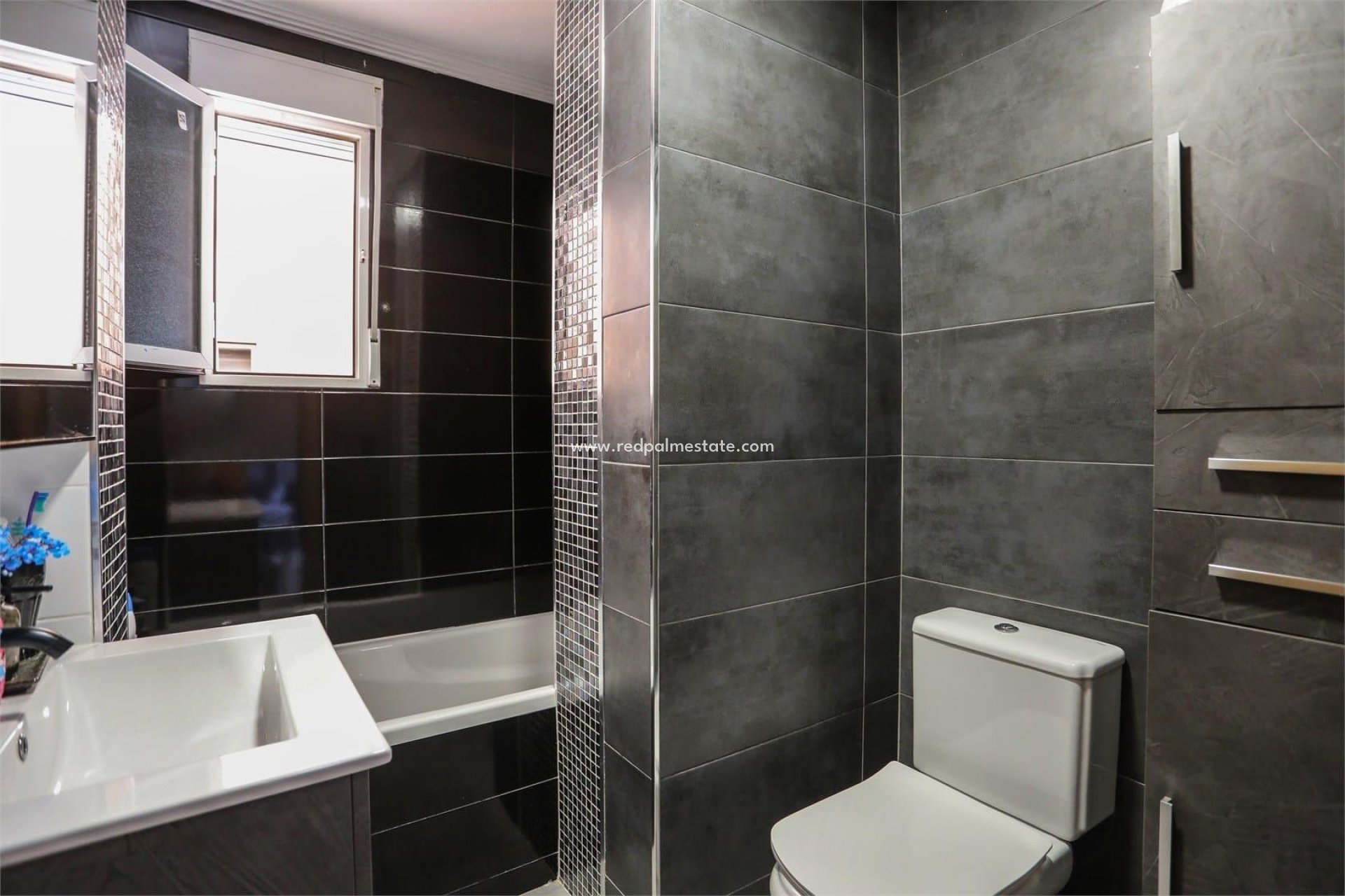 Resale - Apartments -
Orihuela Costa - Playa Flamenca