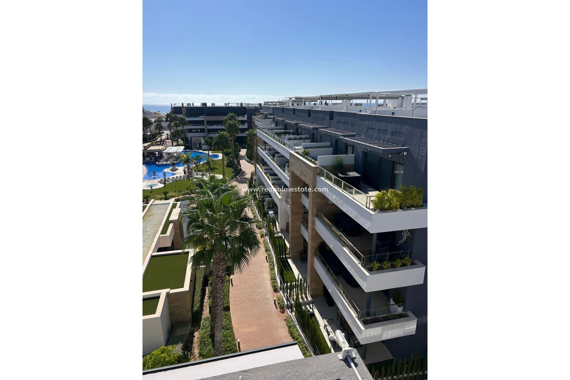 Resale - Apartments -
Orihuela Costa - Playa Flamenca