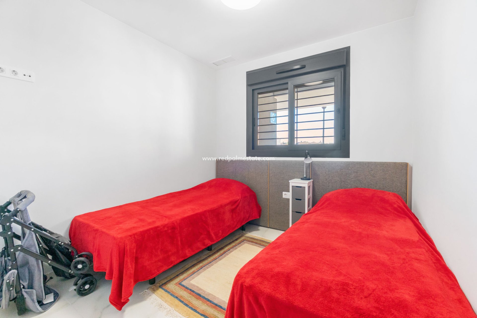 Resale - Apartments -
Orihuela Costa - Playa Flamenca