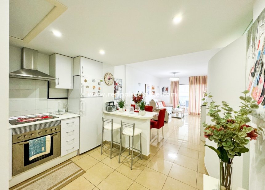 Resale - Apartments -
Orihuela Costa - Playa Flamenca