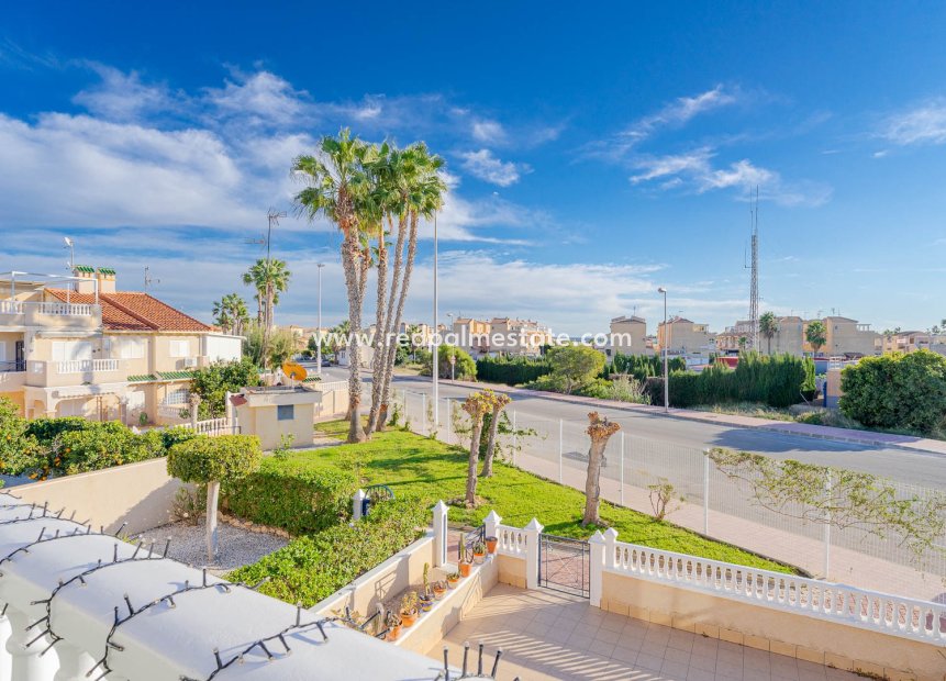 Resale - Apartments -
Orihuela Costa - Playa Flamenca