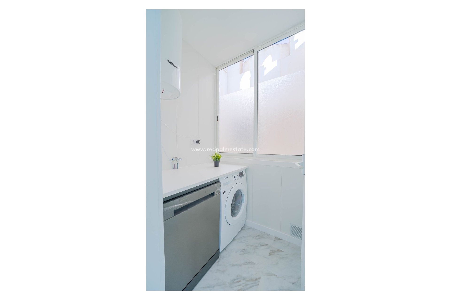 Resale - Apartments -
Orihuela Costa - Playa Flamenca