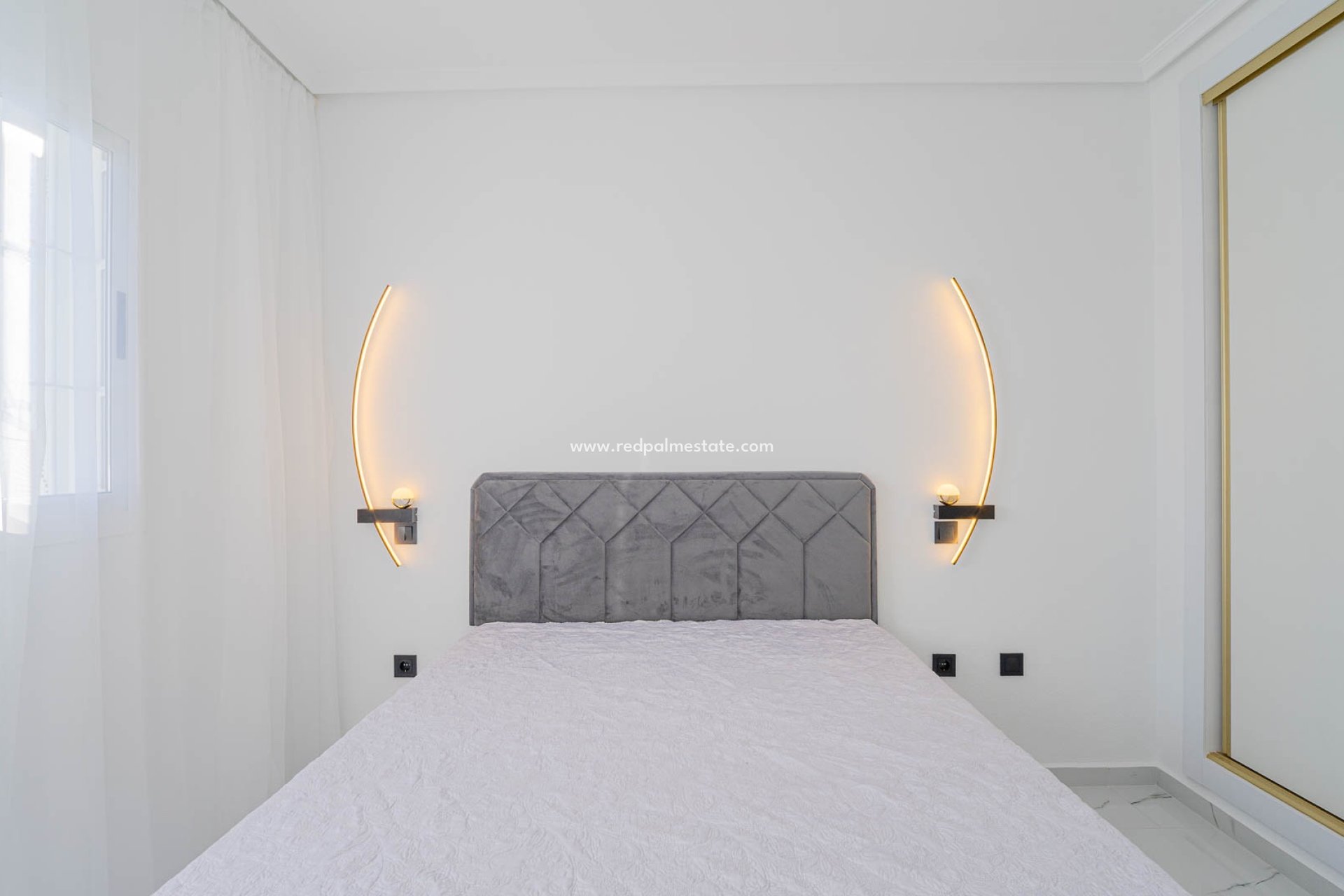 Resale - Apartments -
Orihuela Costa - Playa Flamenca