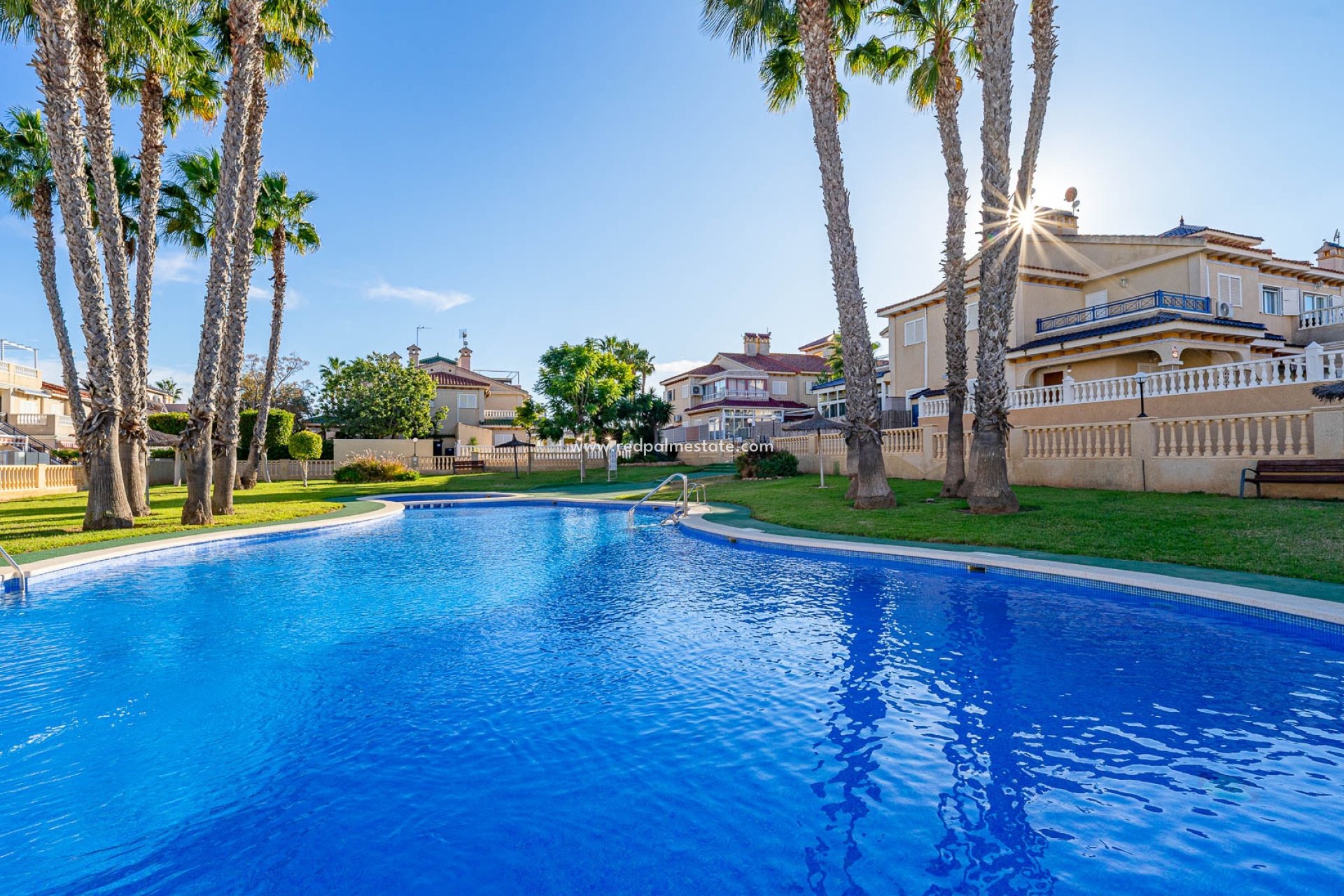 Resale - Apartments -
Orihuela Costa - Playa Flamenca
