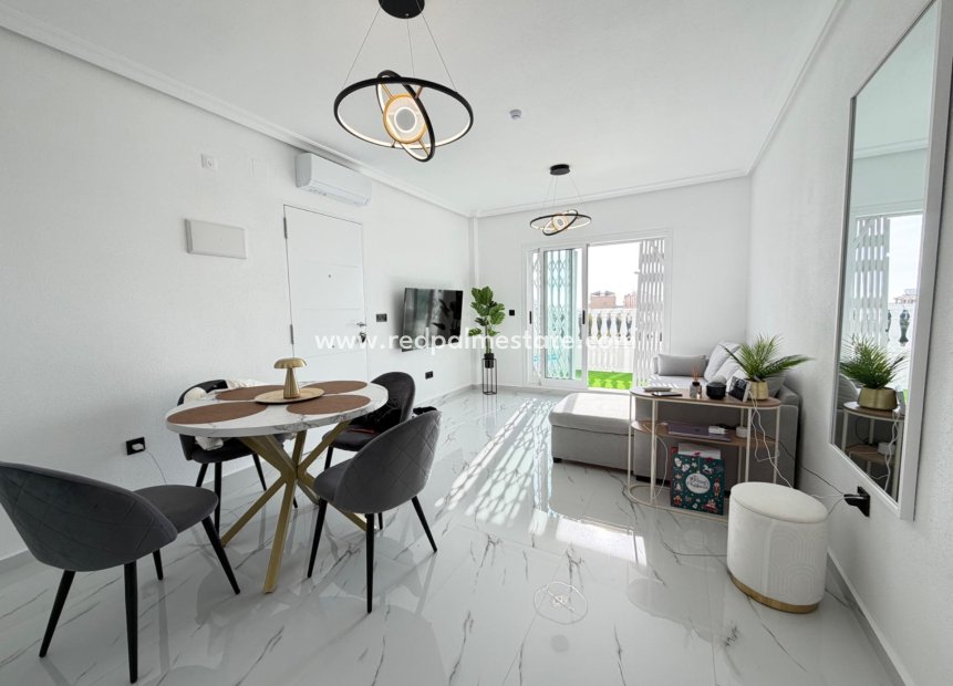 Resale - Apartments -
Orihuela Costa - Playa Flamenca